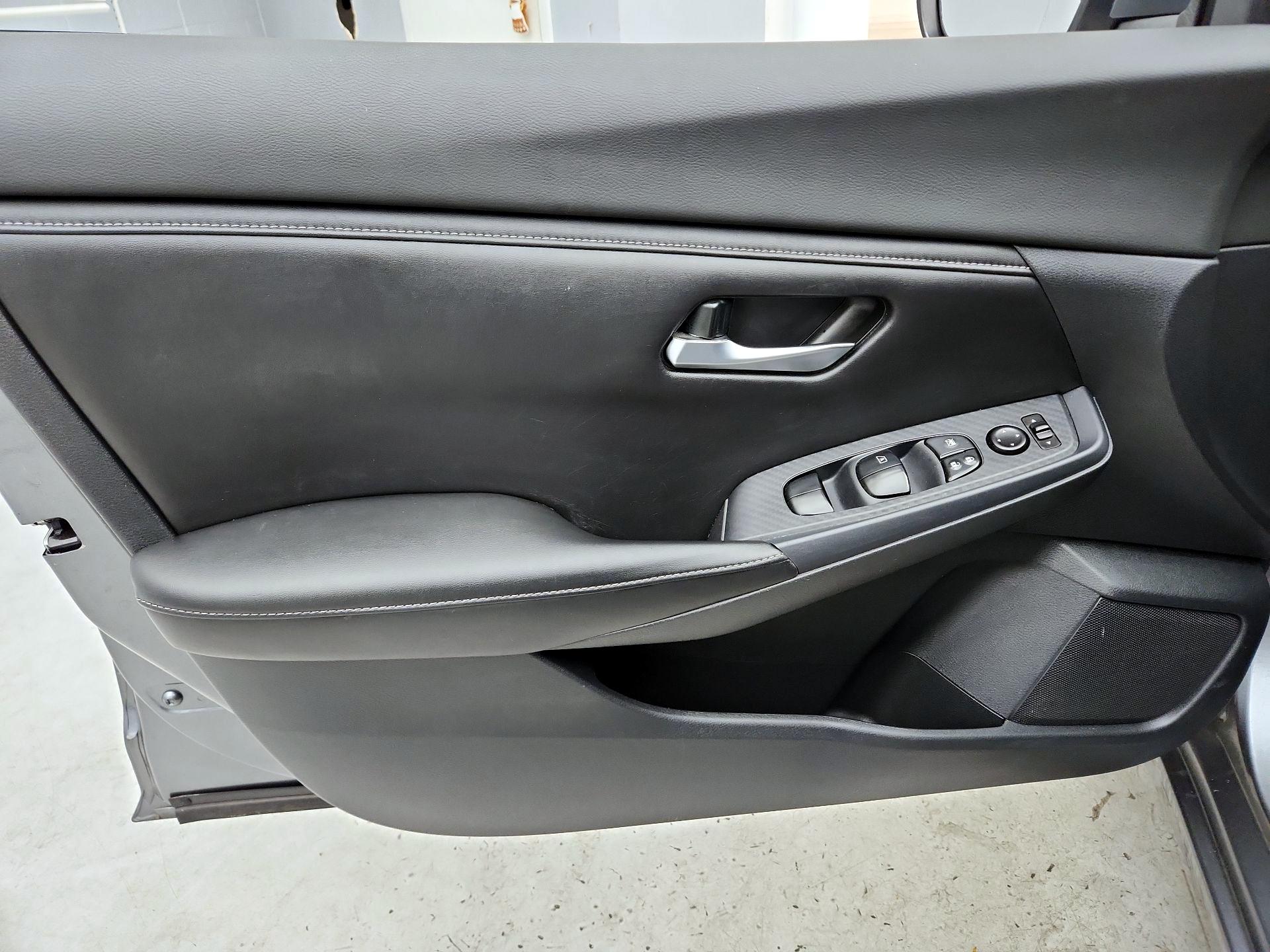 Thumbnail: 2021 Nissan Sentra - 12