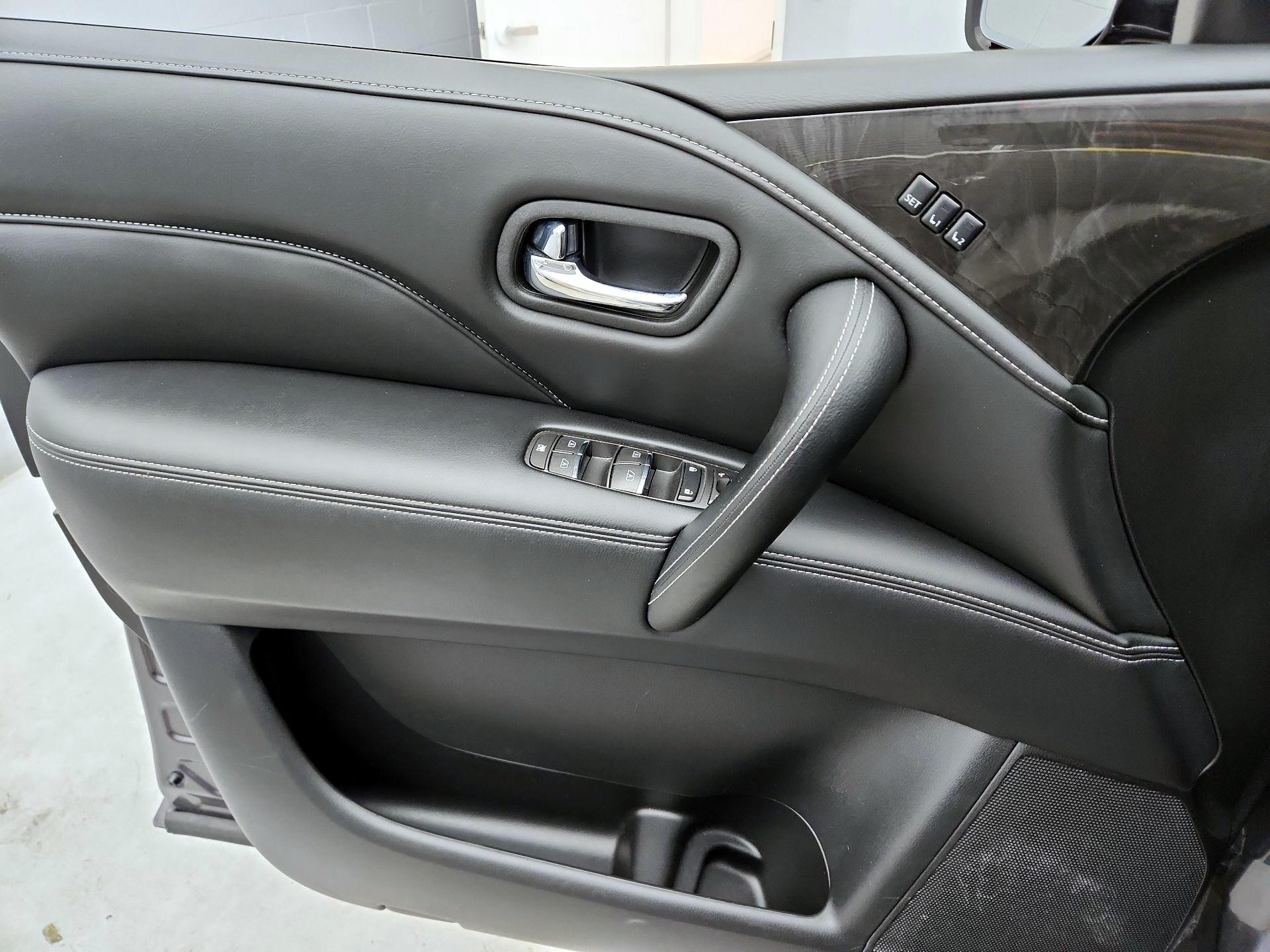 Thumbnail: 2024 INFINITI QX80 - 12