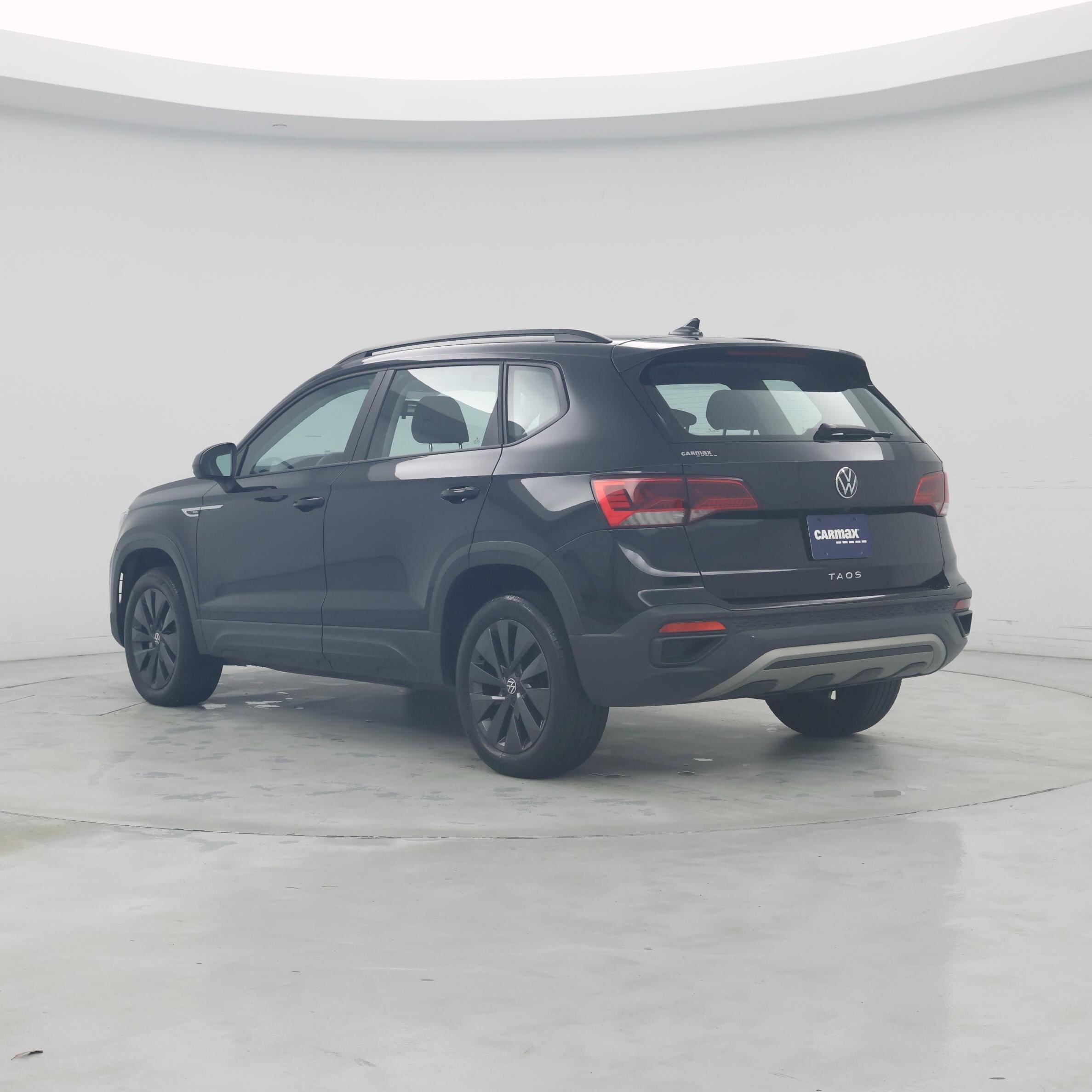 Thumbnail: 2022 Volkswagen Taos - 2