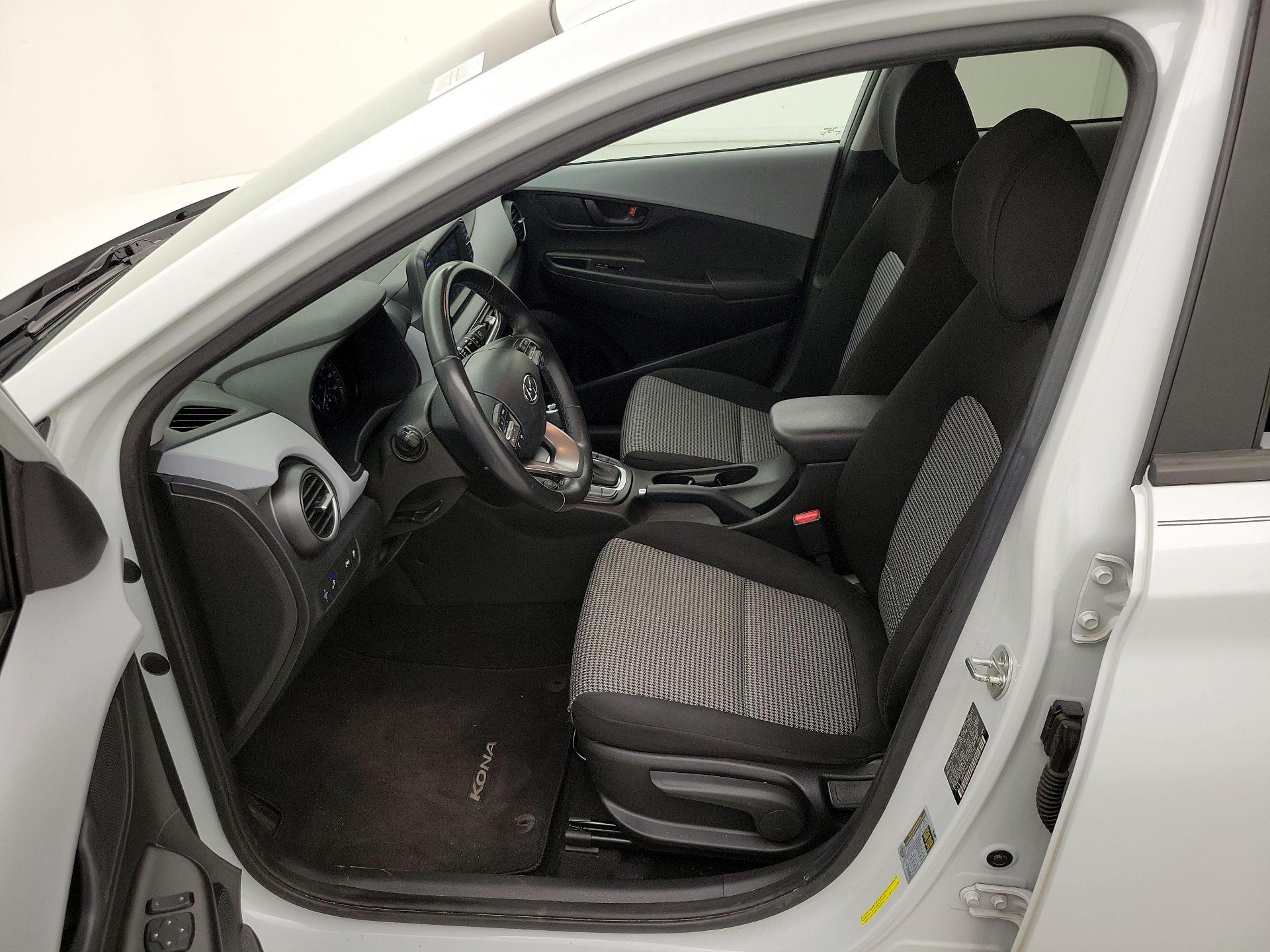 Thumbnail: 2020 Hyundai Kona - 11