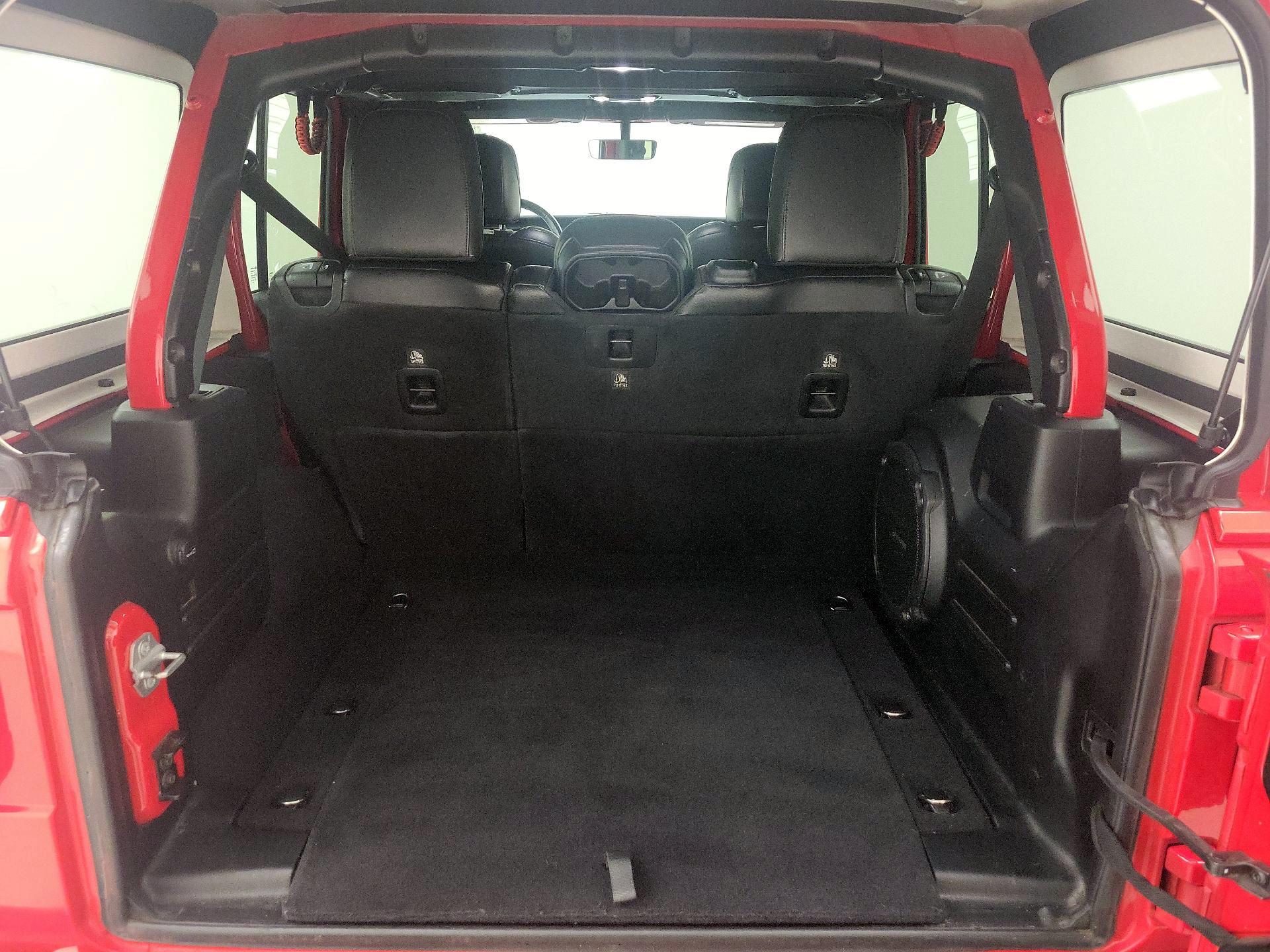 Thumbnail: 2020 Jeep Wrangler - 20