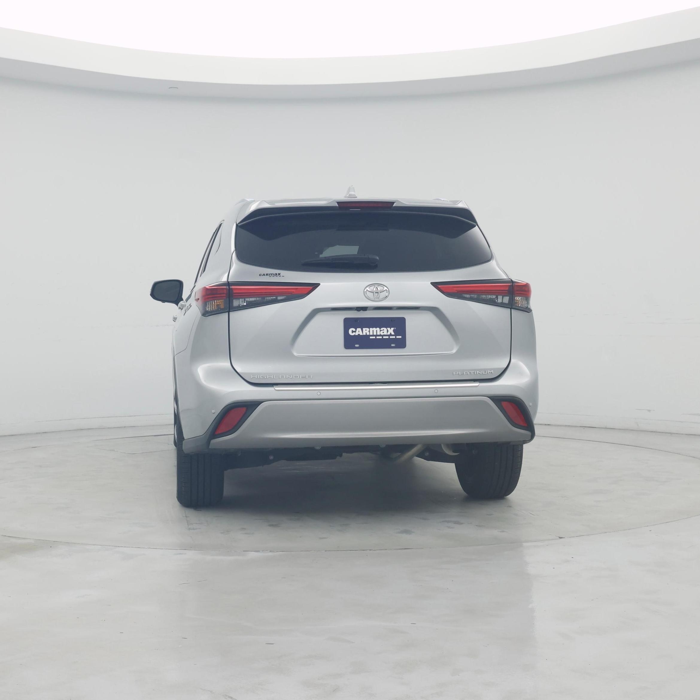 Thumbnail: 2023 Toyota Highlander - 6