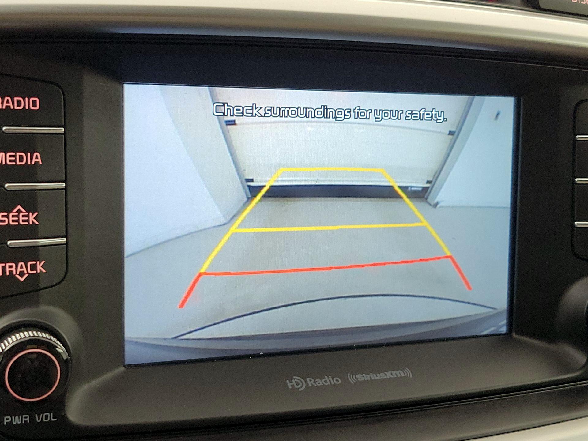 Thumbnail: 2017 Kia Sorento - 14