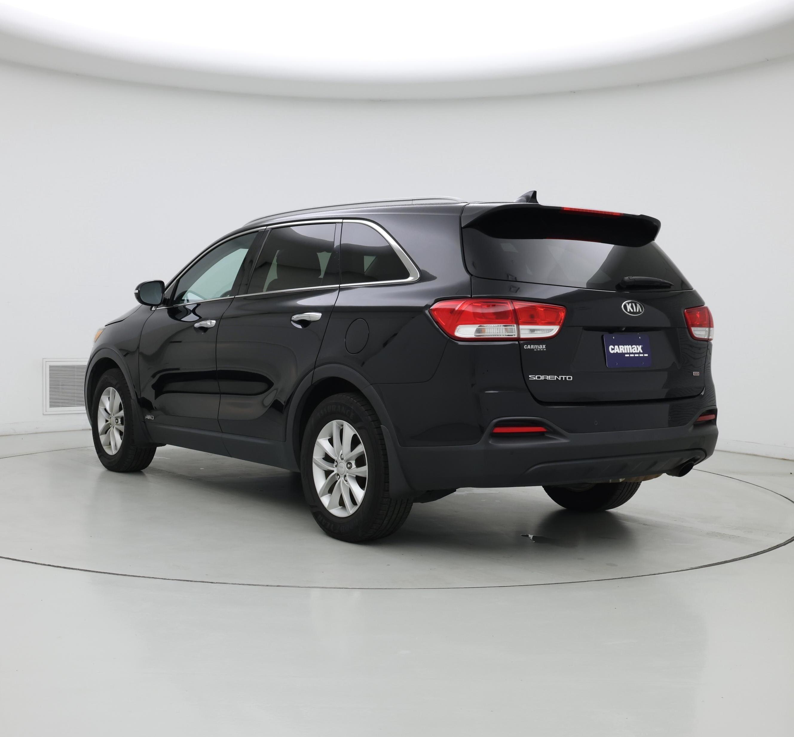 Thumbnail: 2017 Kia Sorento - 2