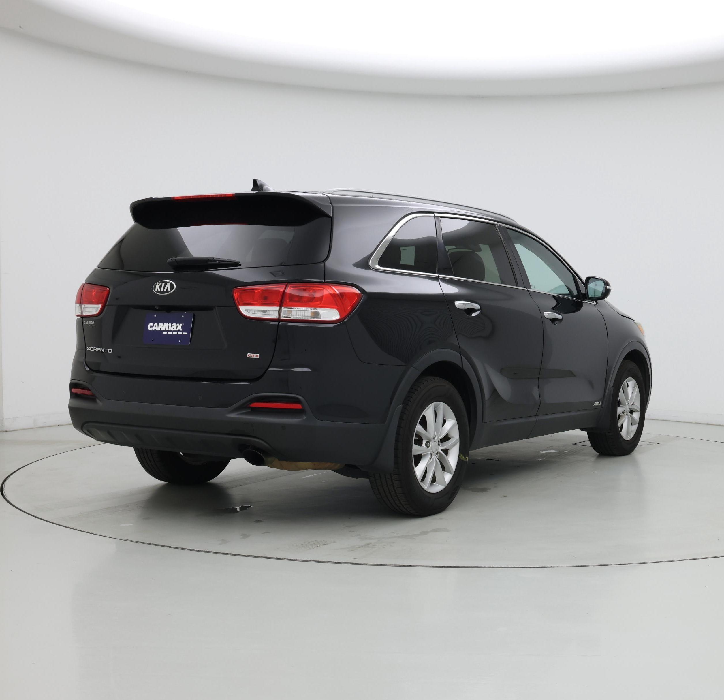 Thumbnail: 2017 Kia Sorento - 8