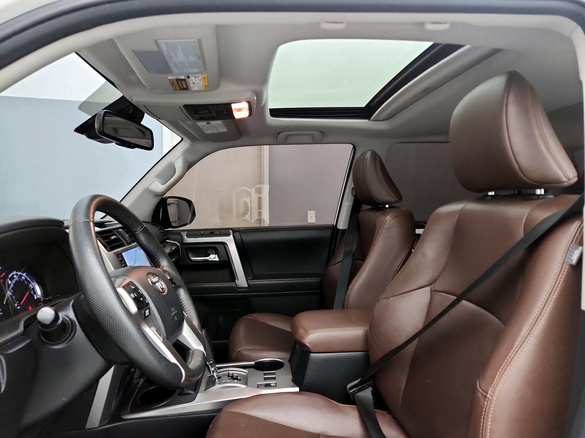 Thumbnail: 2021 Toyota 4Runner - 20