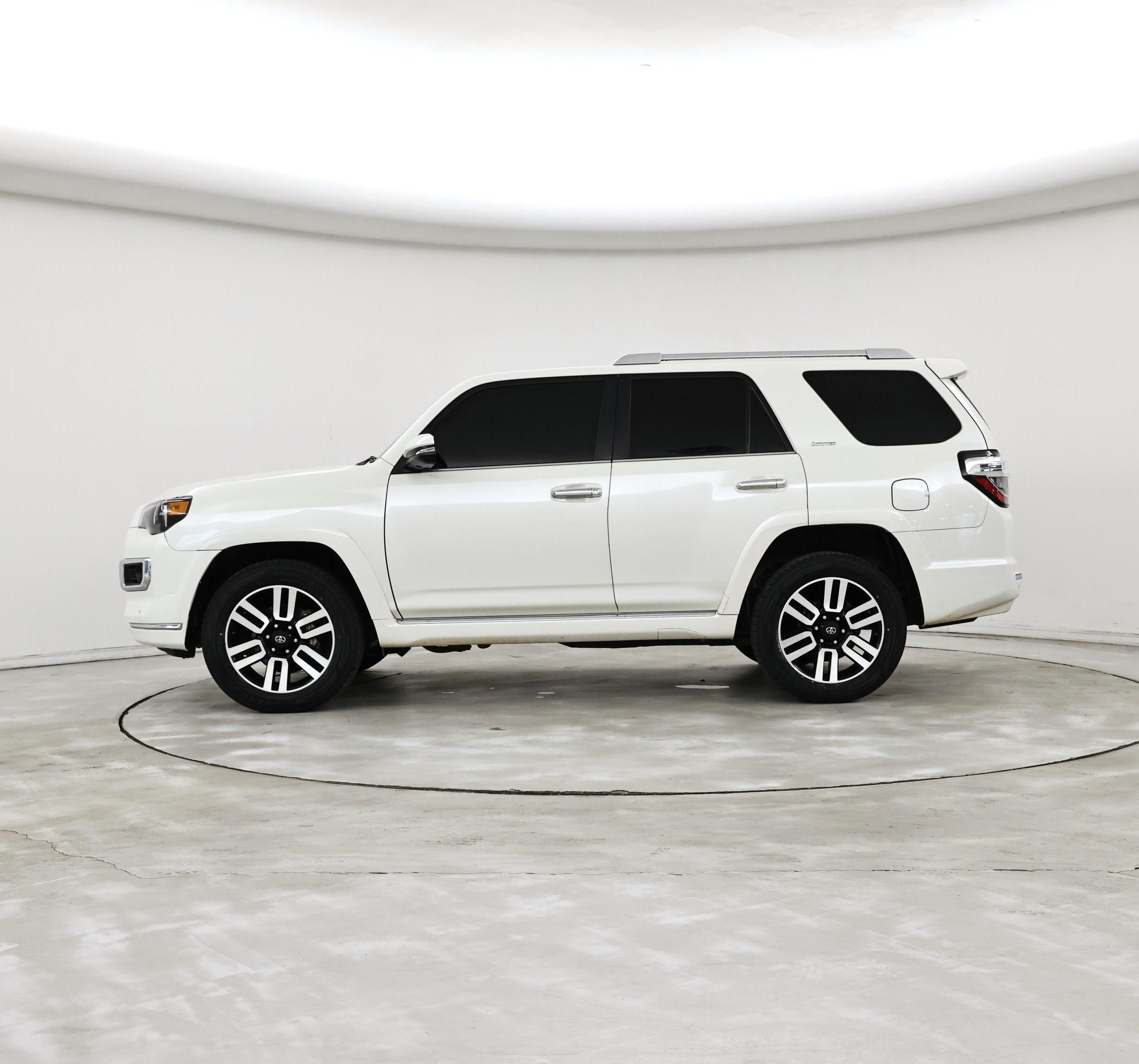 Thumbnail: 2021 Toyota 4Runner - 3