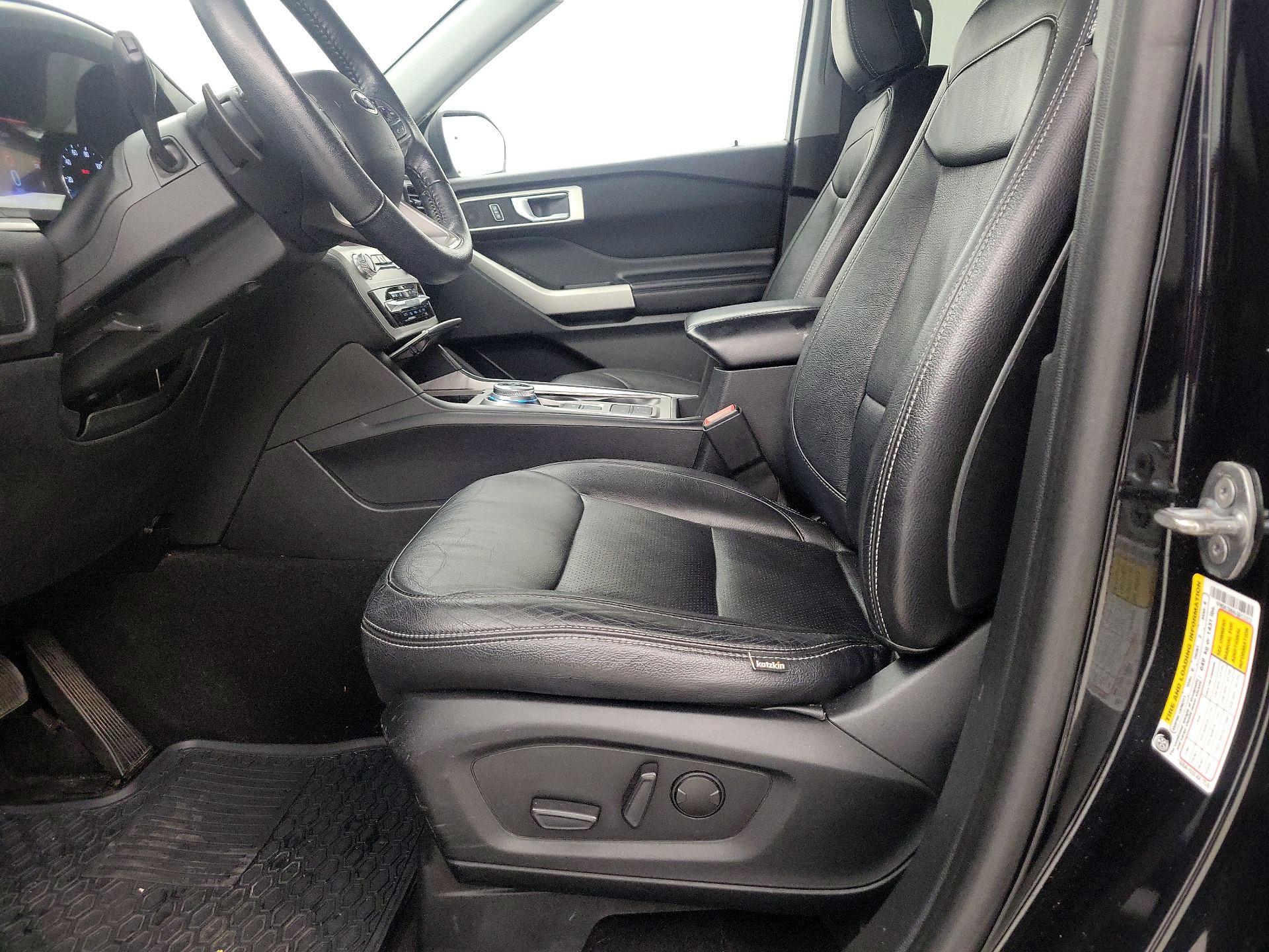 Thumbnail: 2020 Ford Explorer - 11