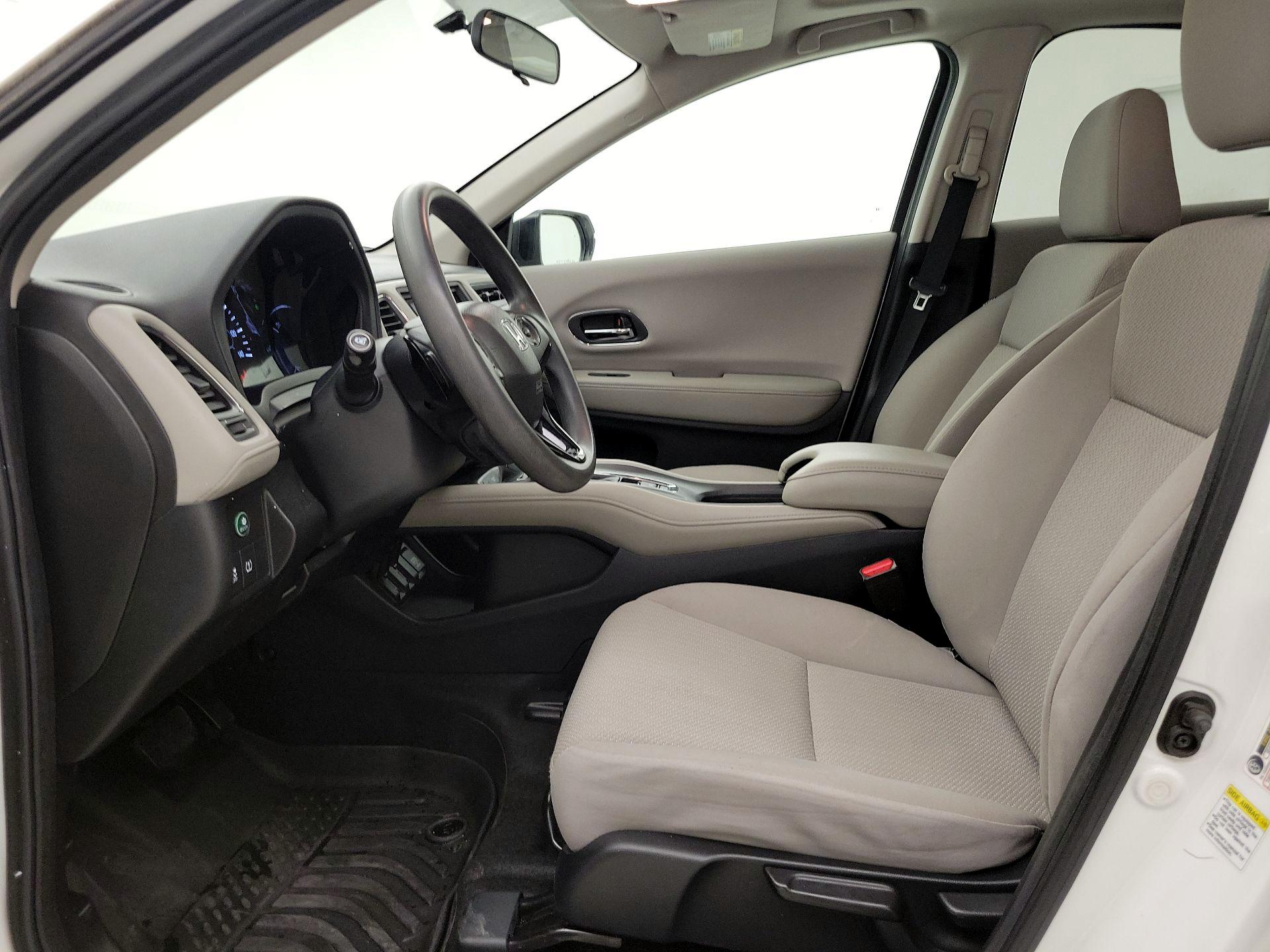 Thumbnail: 2016 Honda HR-V - 11