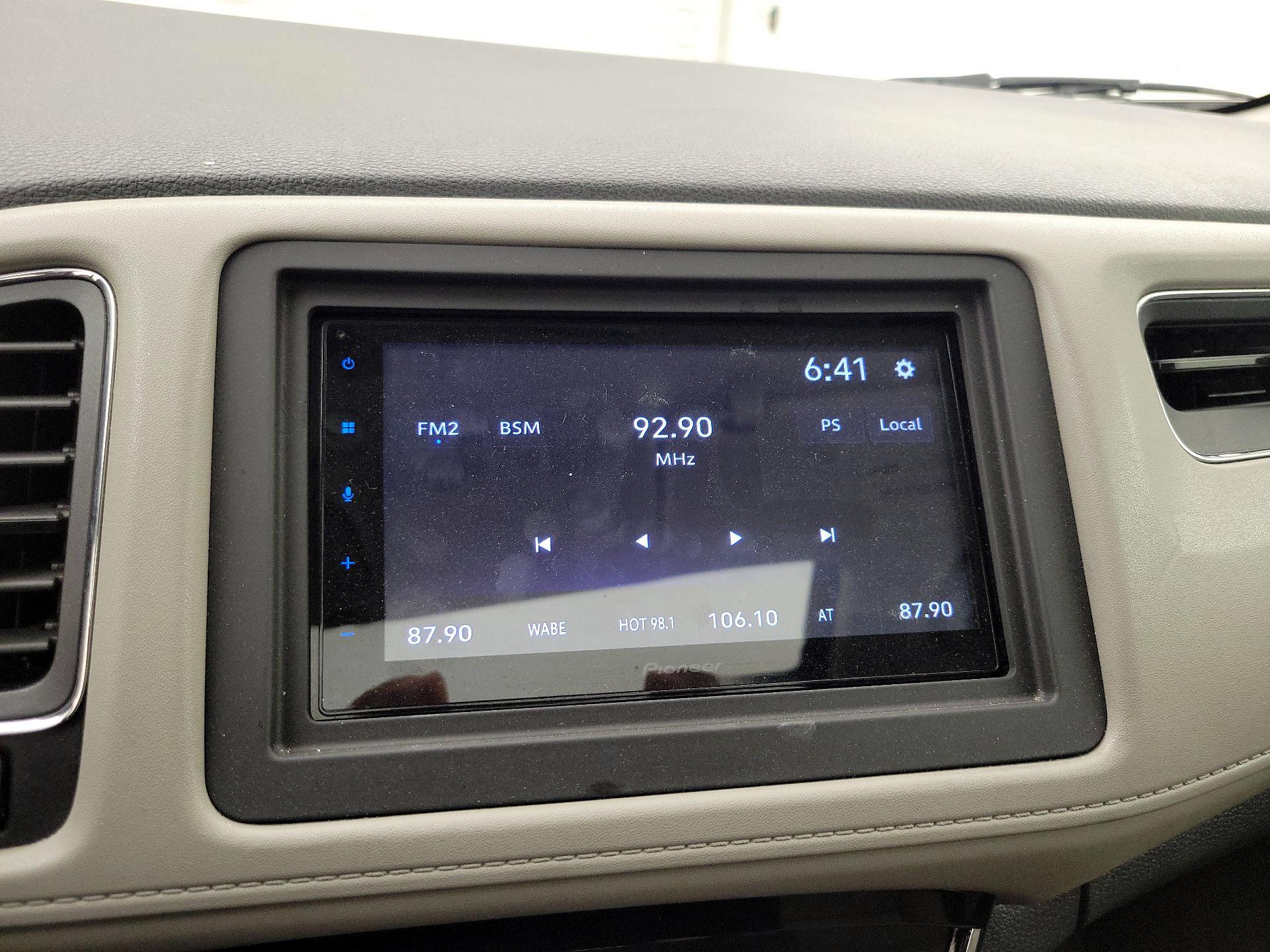 Thumbnail: 2016 Honda HR-V - 15