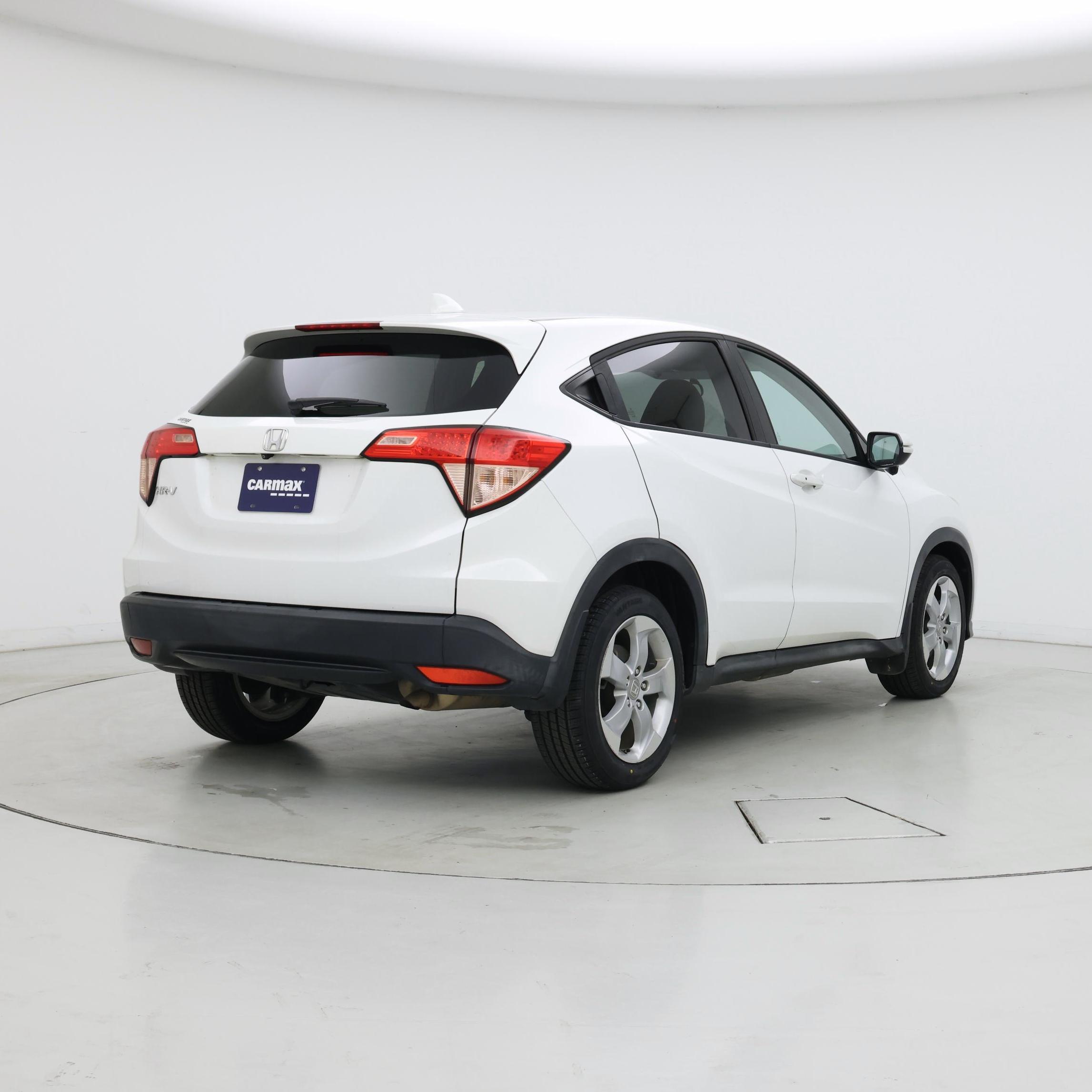 Thumbnail: 2016 Honda HR-V - 8