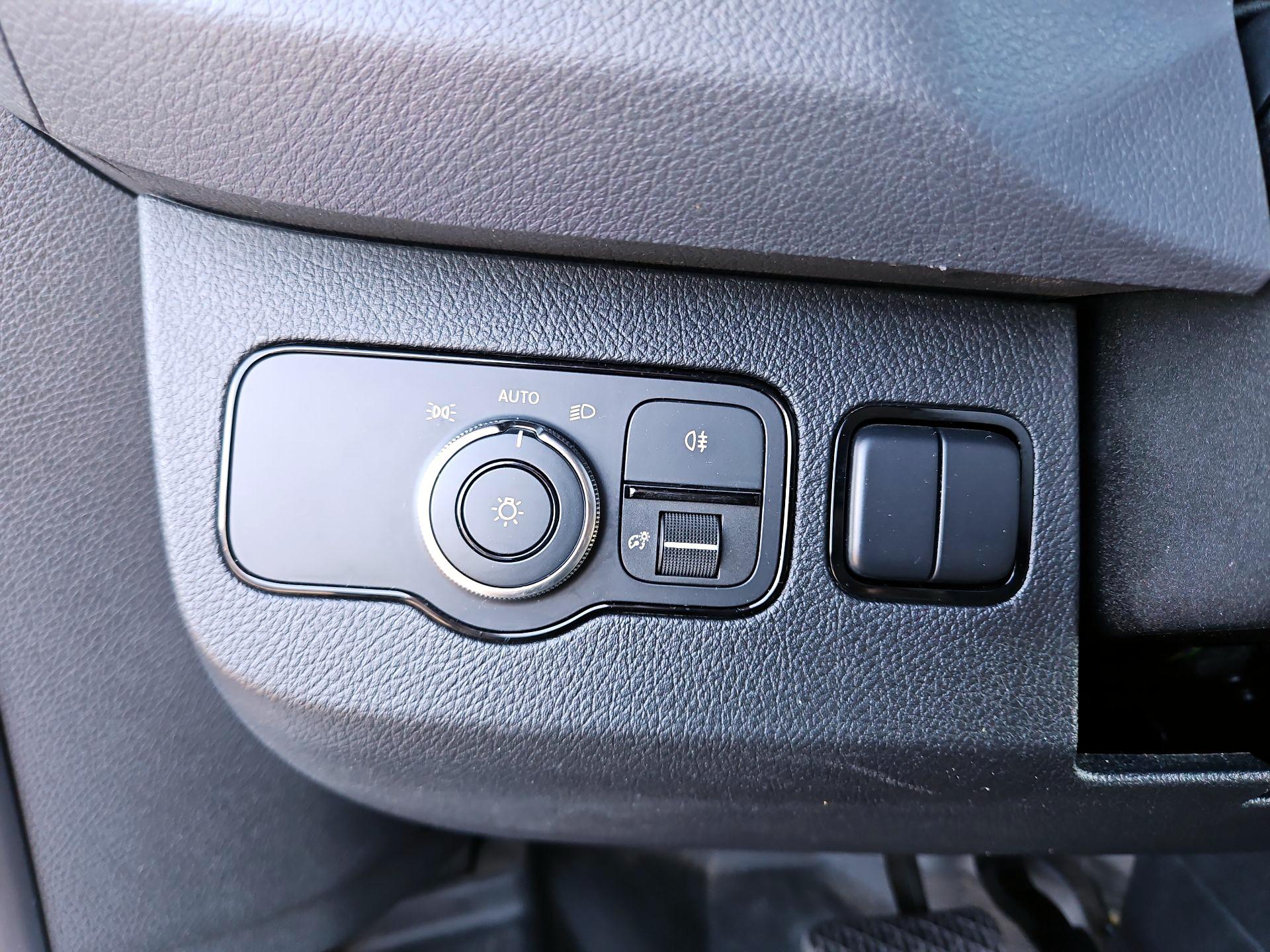 Thumbnail: 2019 Mercedes-Benz Sprinter - 11