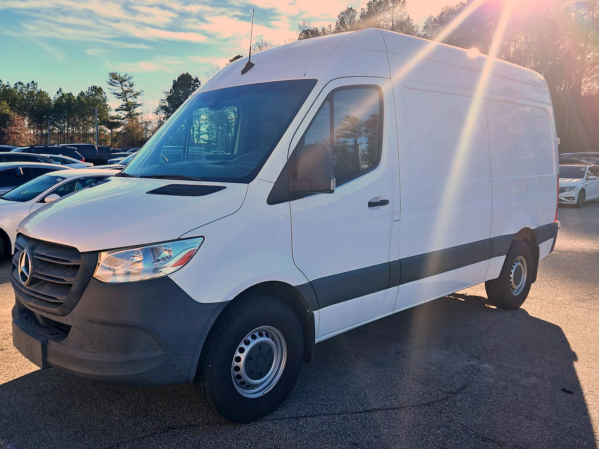 Thumbnail: 2019 Mercedes-Benz Sprinter - 3