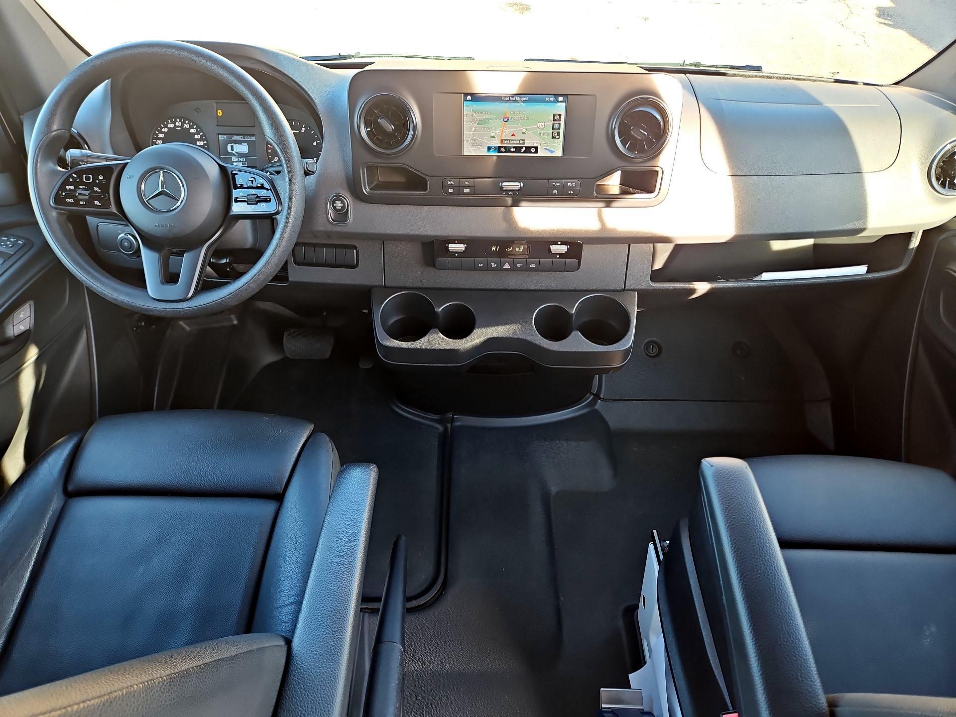 Thumbnail: 2019 Mercedes-Benz Sprinter - 8