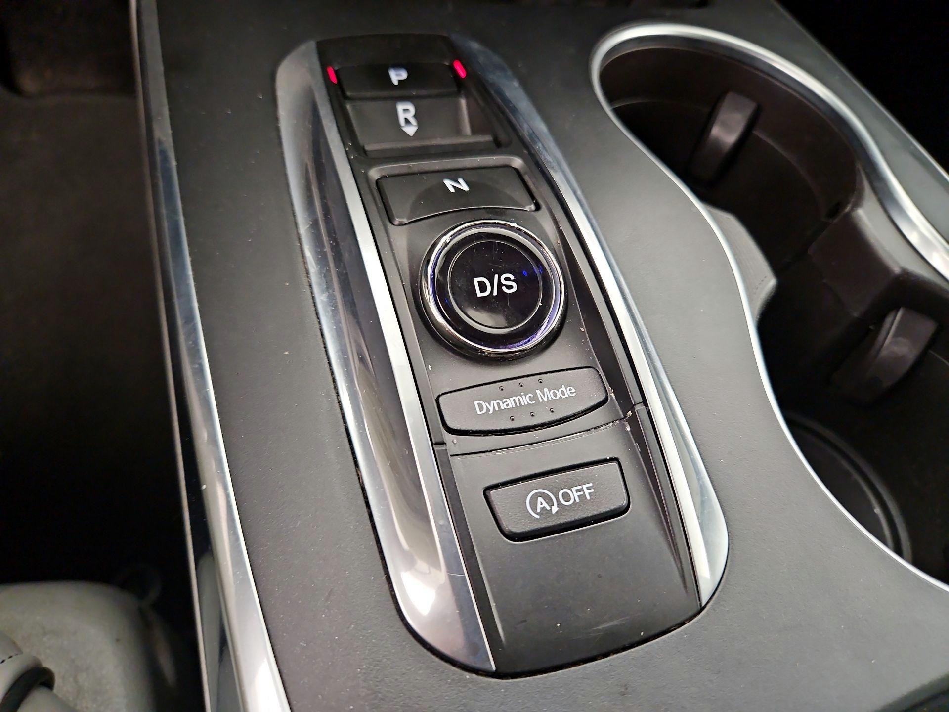 Thumbnail: 2017 Acura MDX - 18