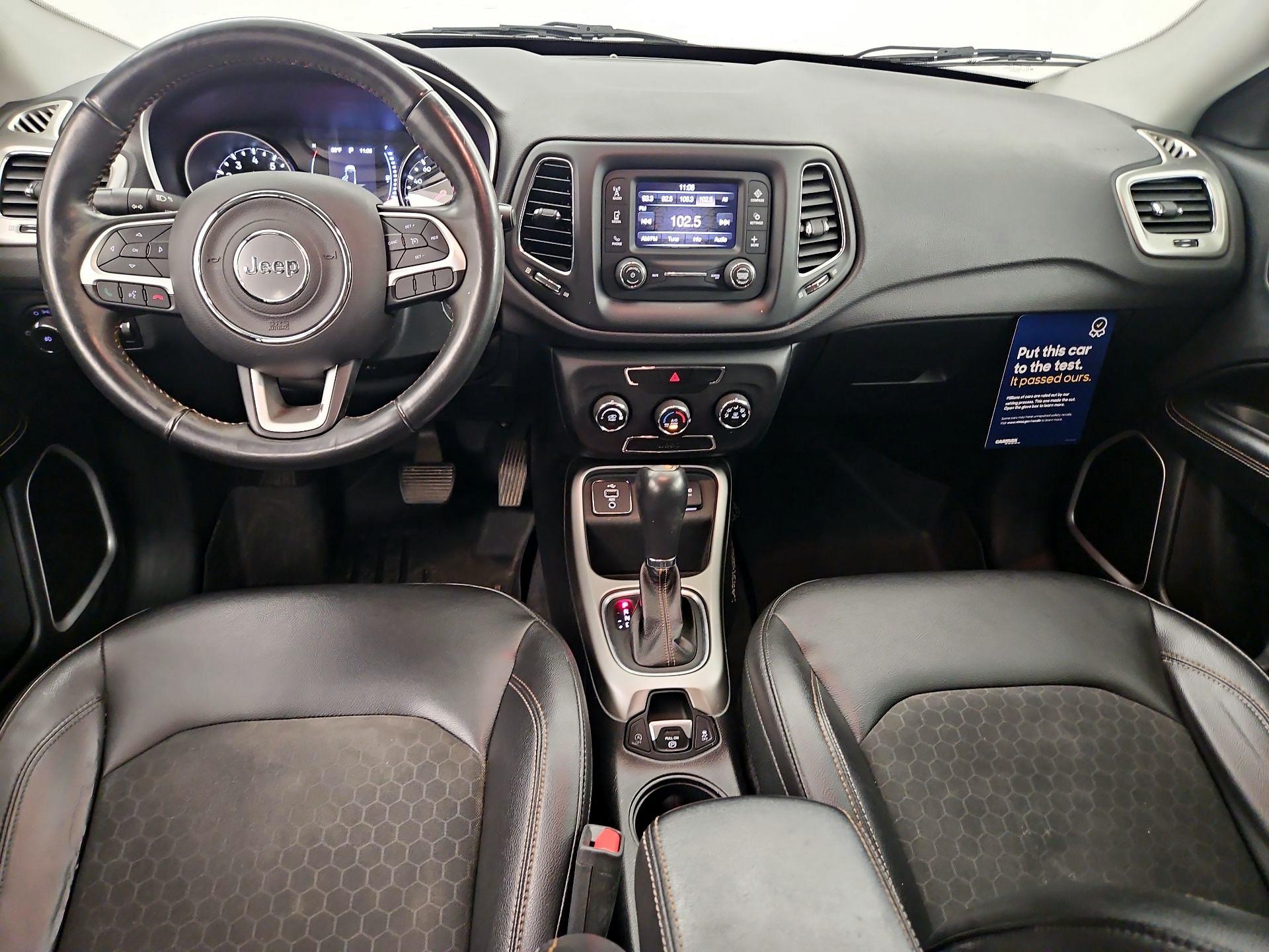 Thumbnail: 2018 Jeep Compass - 9