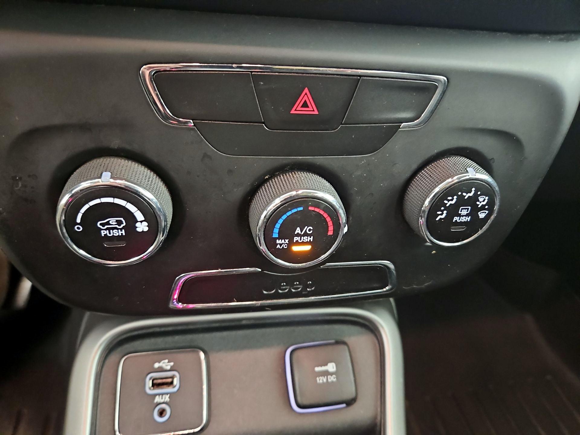 Thumbnail: 2018 Jeep Compass - 16