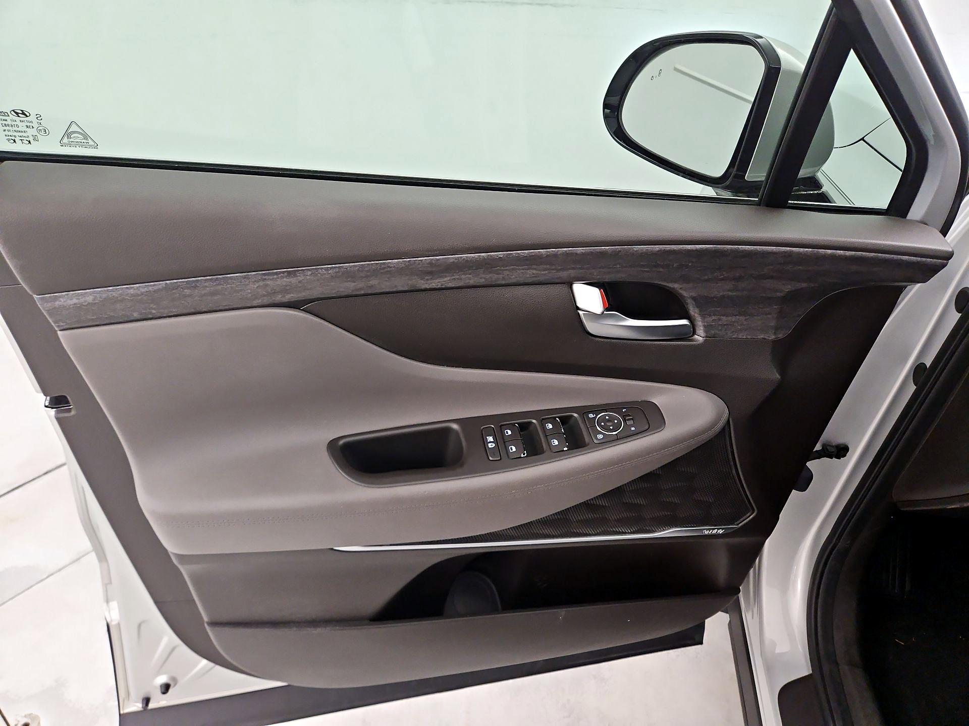 Thumbnail: 2019 Hyundai Santa Fe - 12