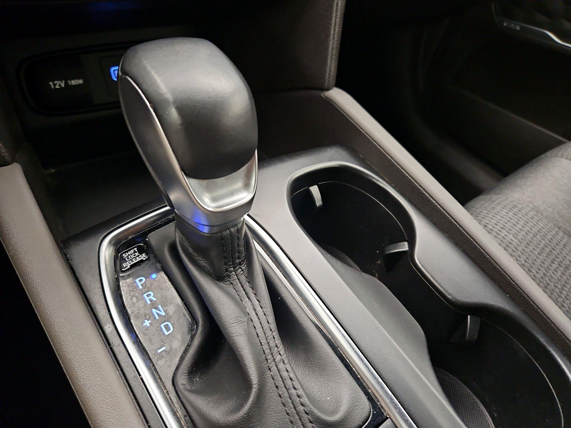 Thumbnail: 2019 Hyundai Santa Fe - 17