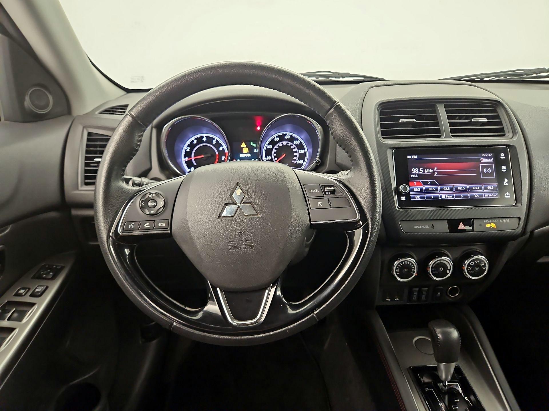 Thumbnail: 2019 Mitsubishi Outlander Sport - 10