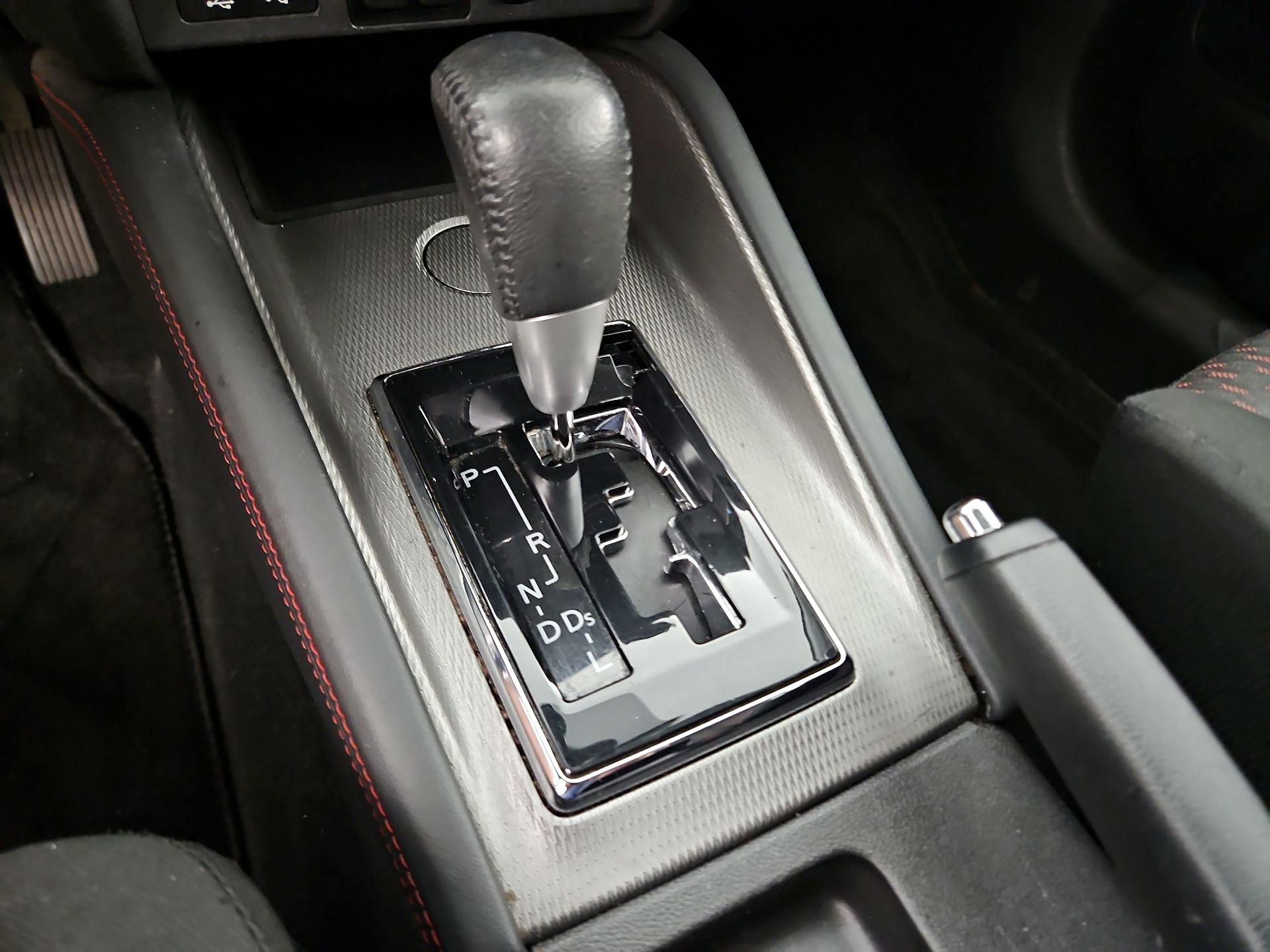 Thumbnail: 2019 Mitsubishi Outlander Sport - 16