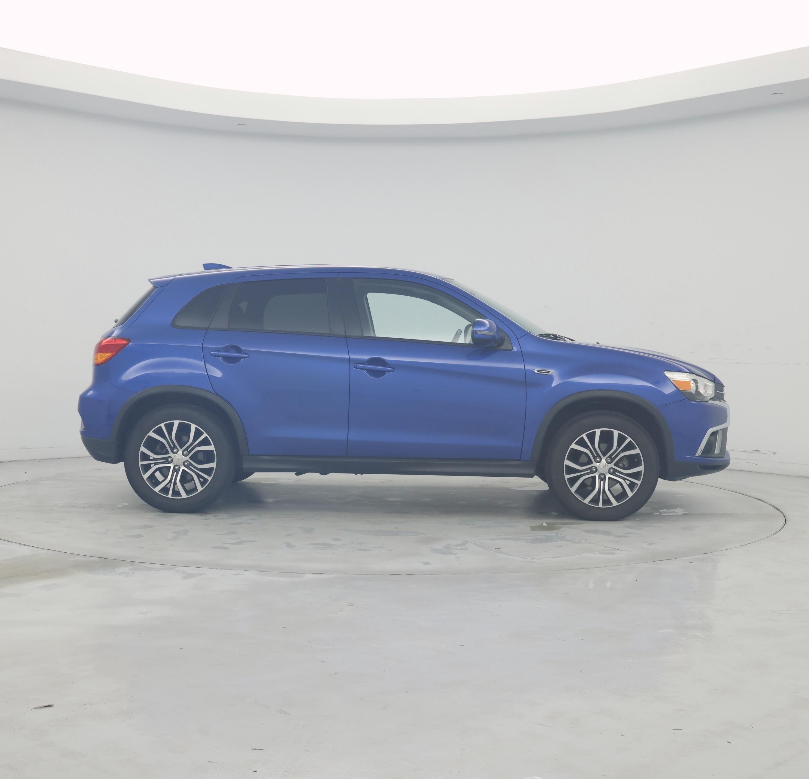 Thumbnail: 2019 Mitsubishi Outlander Sport - 7