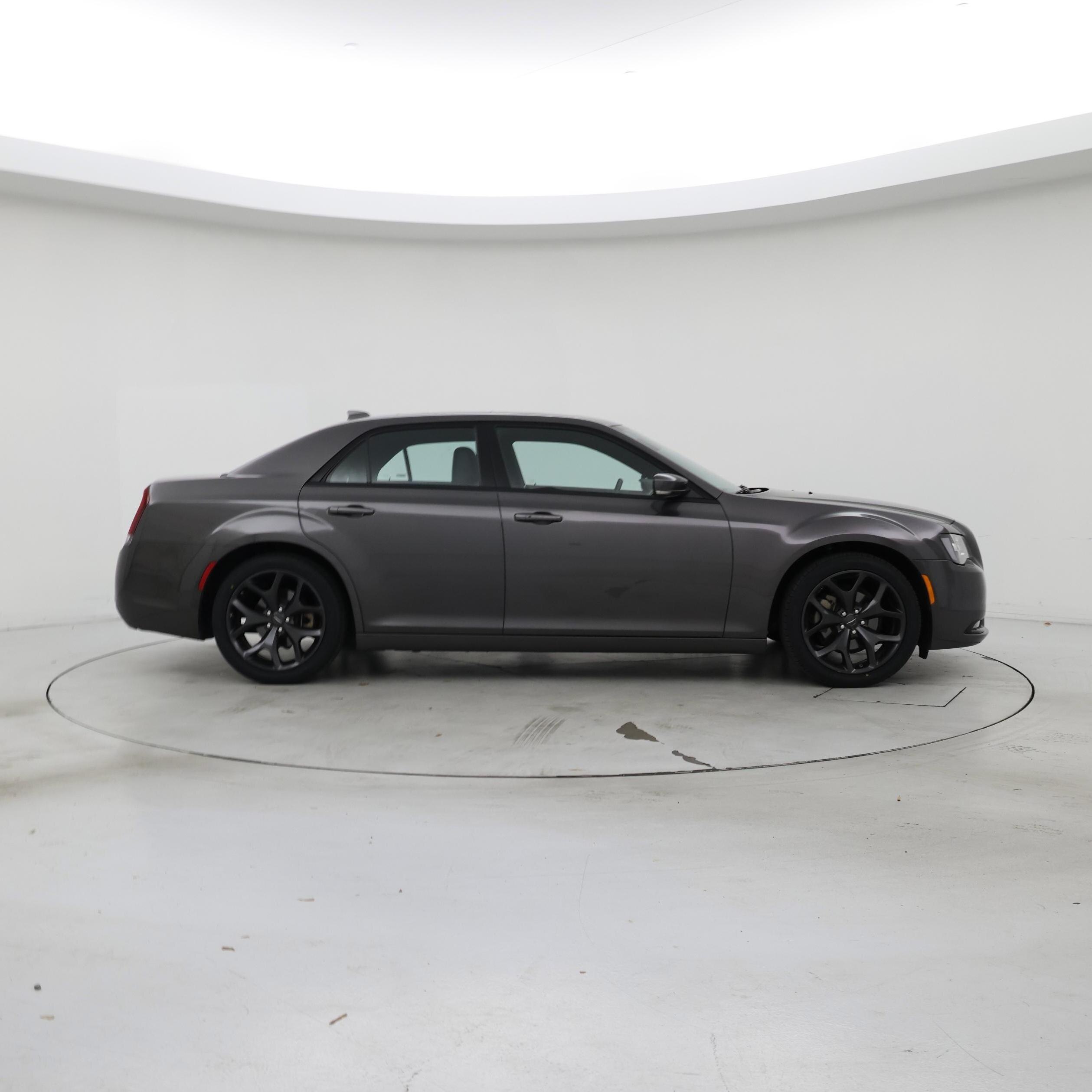 Thumbnail: 2023 Chrysler 300 - 7