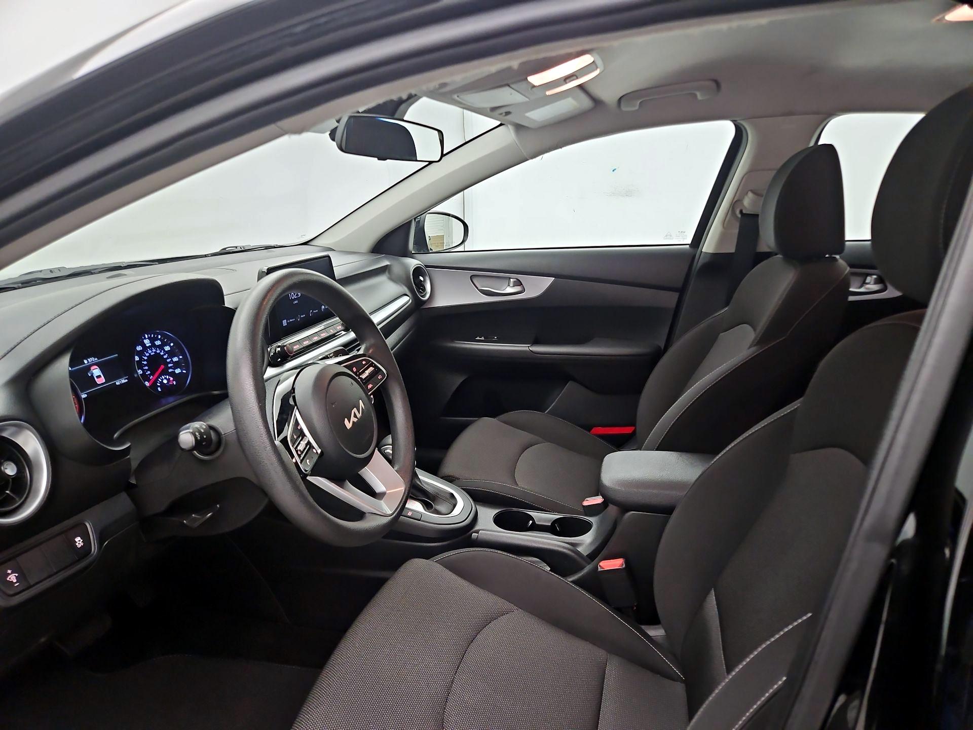 Thumbnail: 2024 Kia Forte - 11