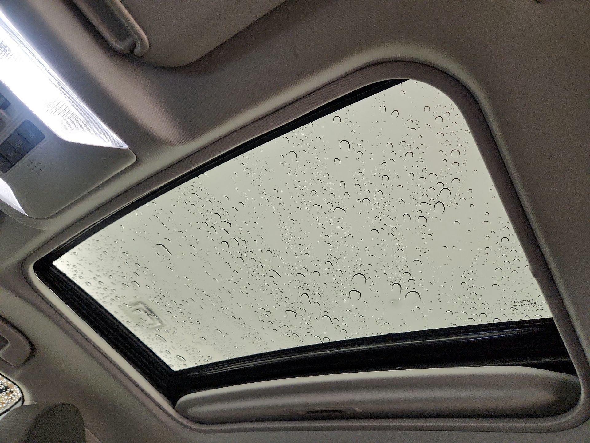 Thumbnail: 2025 Toyota RAV4 - 19