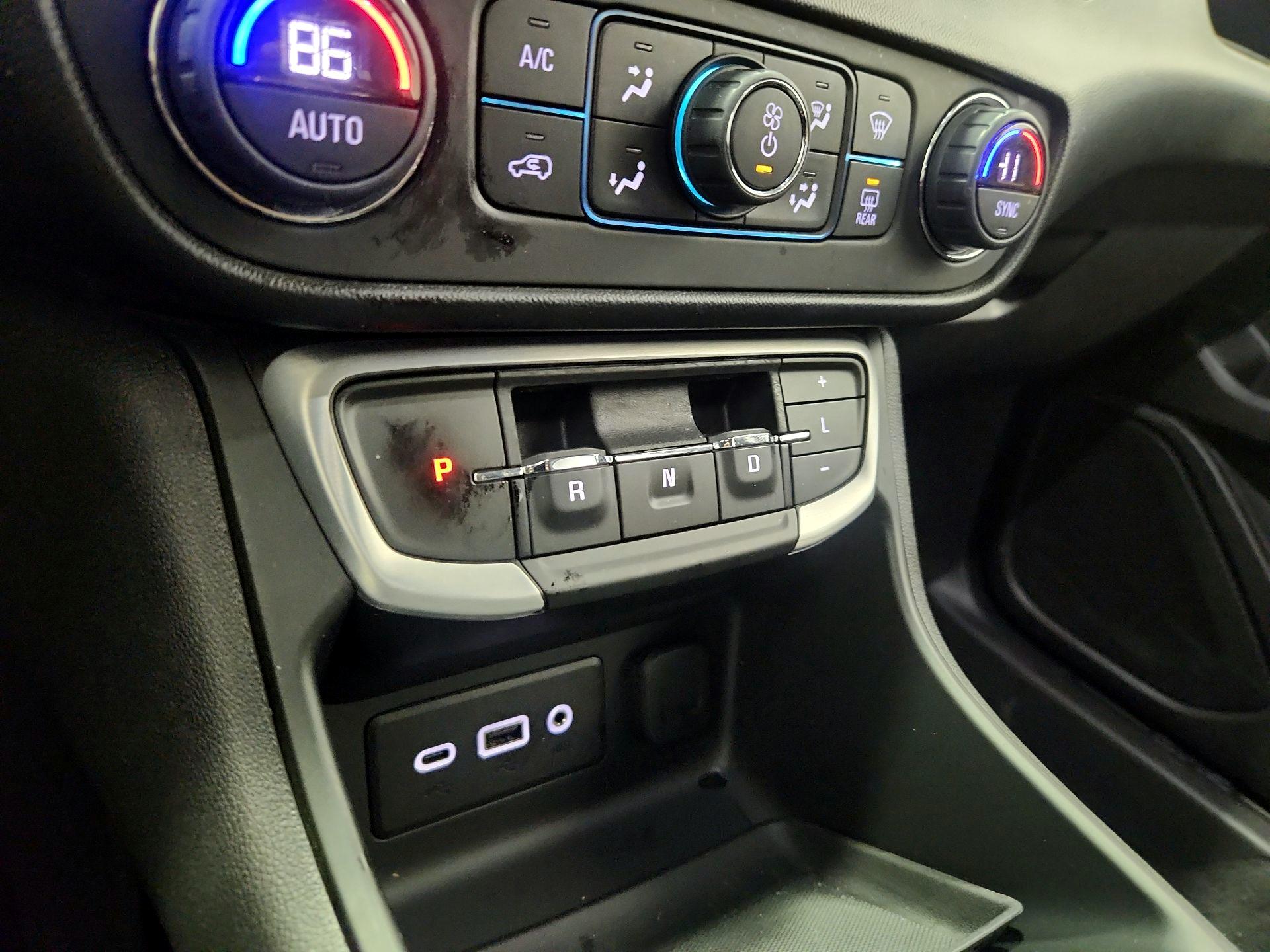 Thumbnail: 2022 GMC Terrain - 17