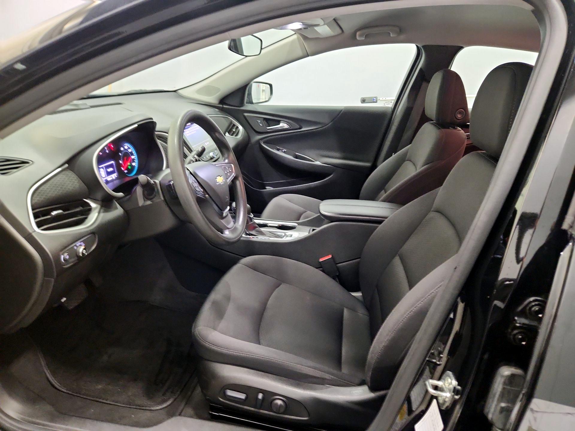 Thumbnail: 2024 Chevrolet Malibu - 11