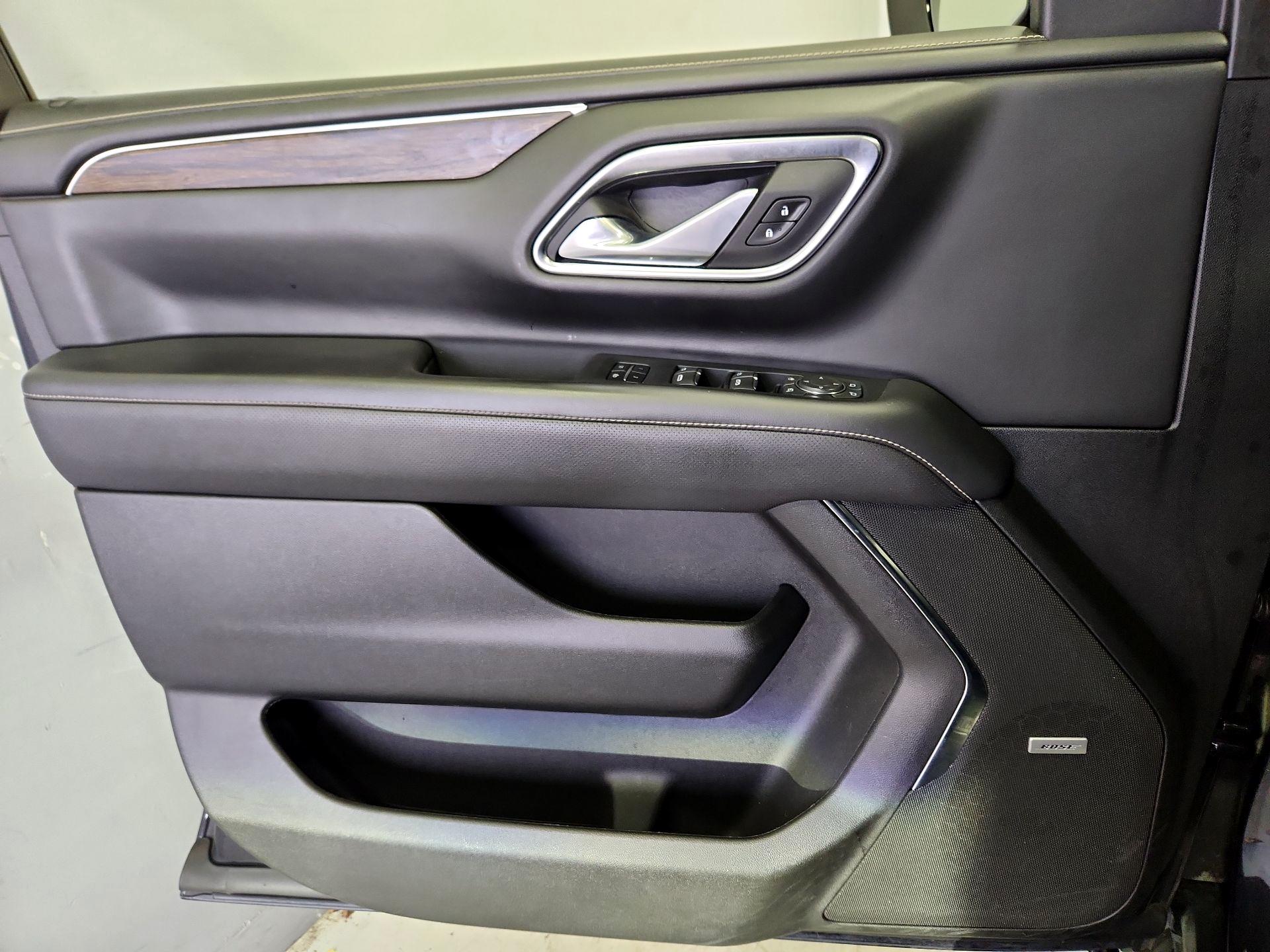 Thumbnail: 2023 Chevrolet Suburban - 12