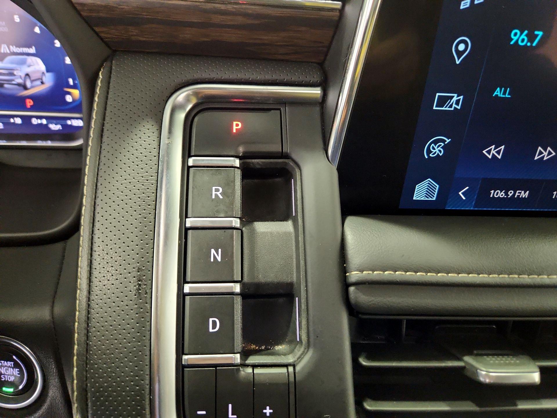 Thumbnail: 2023 Chevrolet Suburban - 17