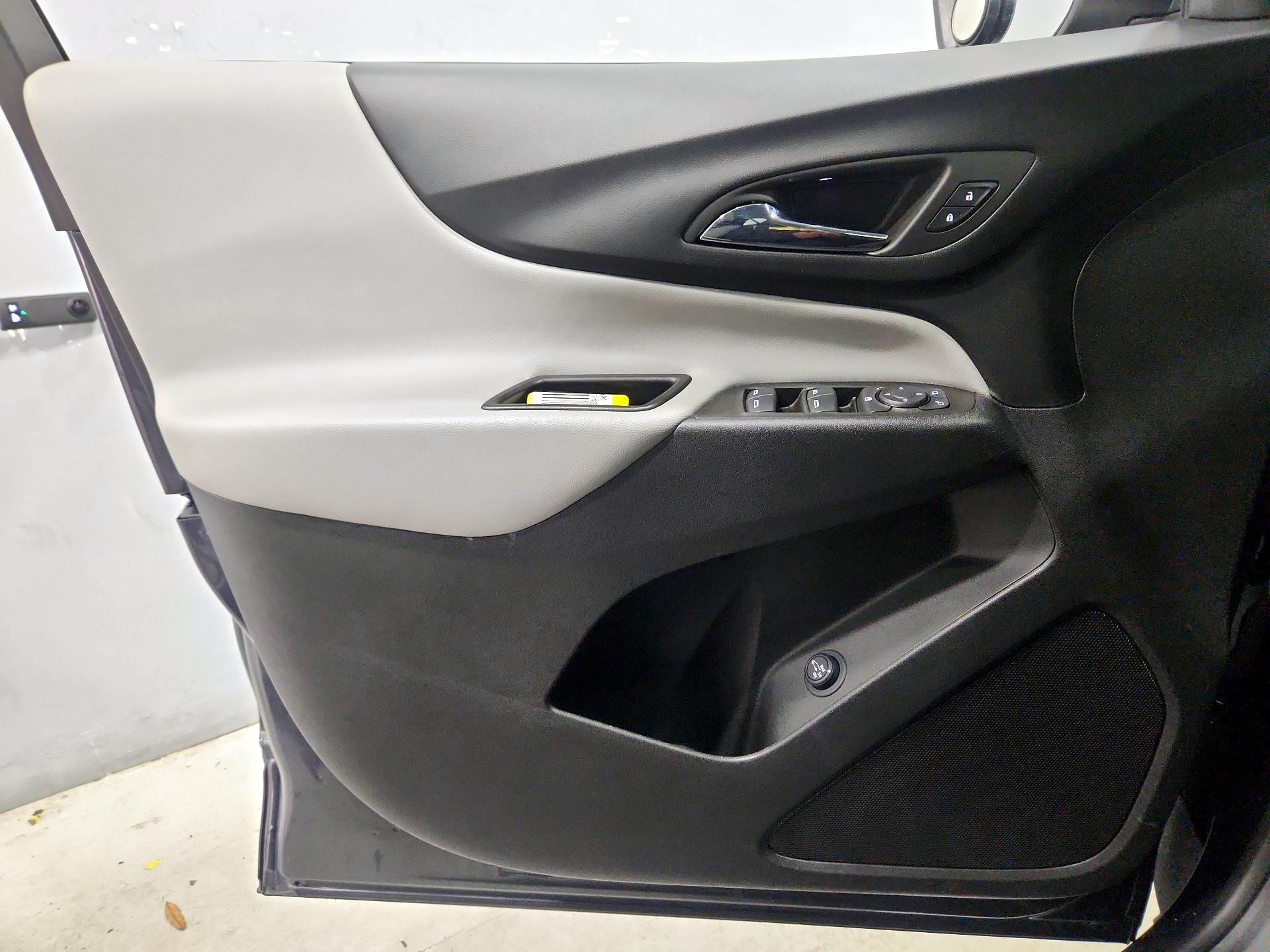 Thumbnail: 2023 Chevrolet Equinox - 12