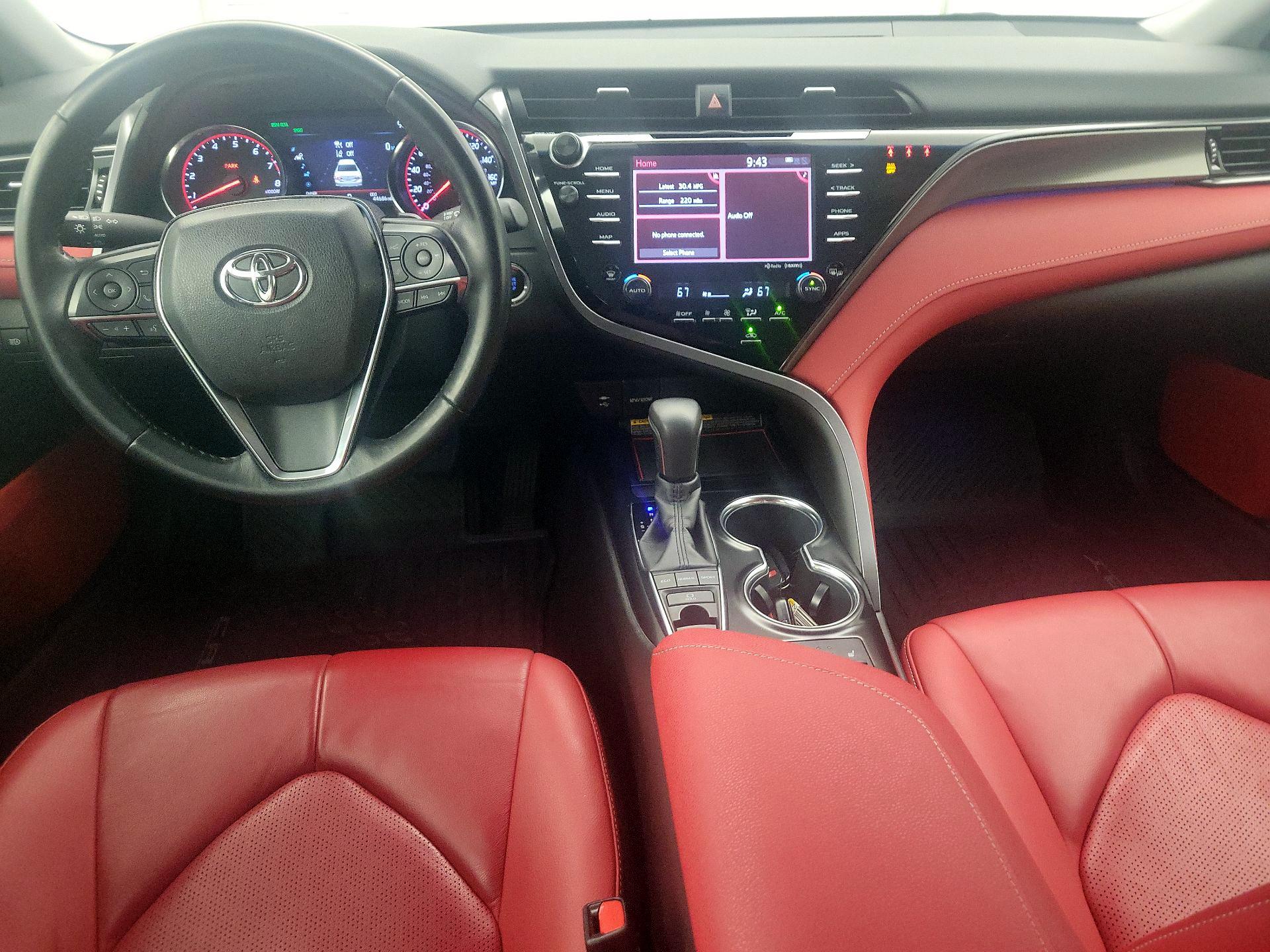 Thumbnail: 2019 Toyota Camry - 9