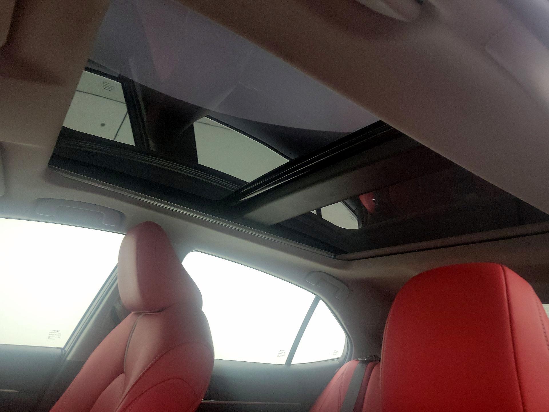 Thumbnail: 2019 Toyota Camry - 19