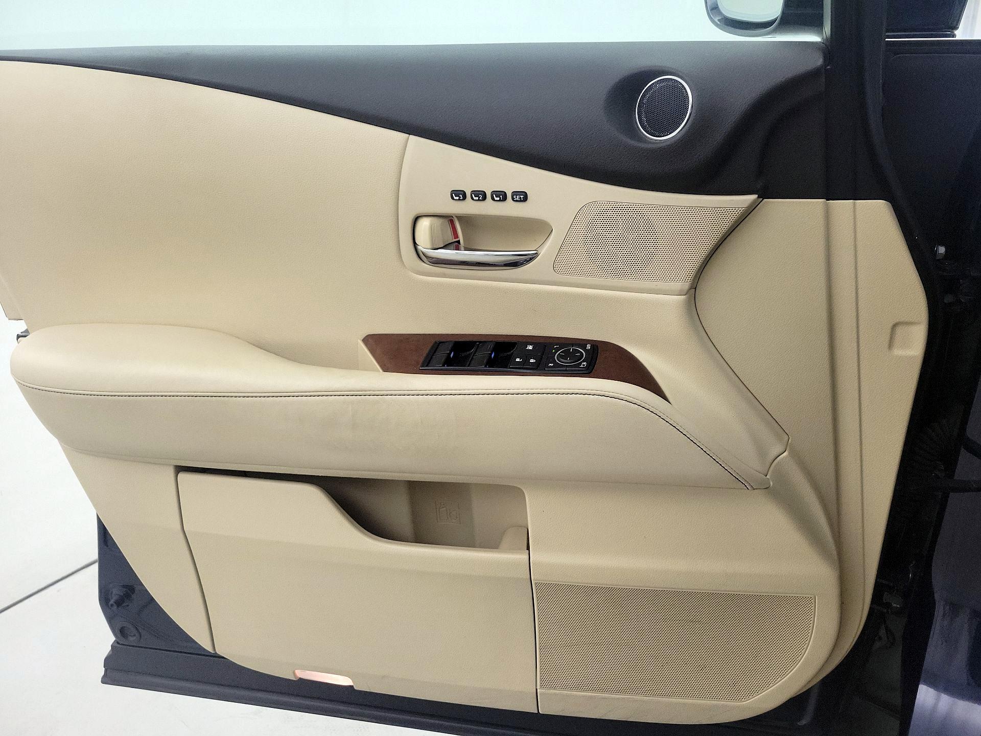 Thumbnail: 2015 Lexus RX - 12