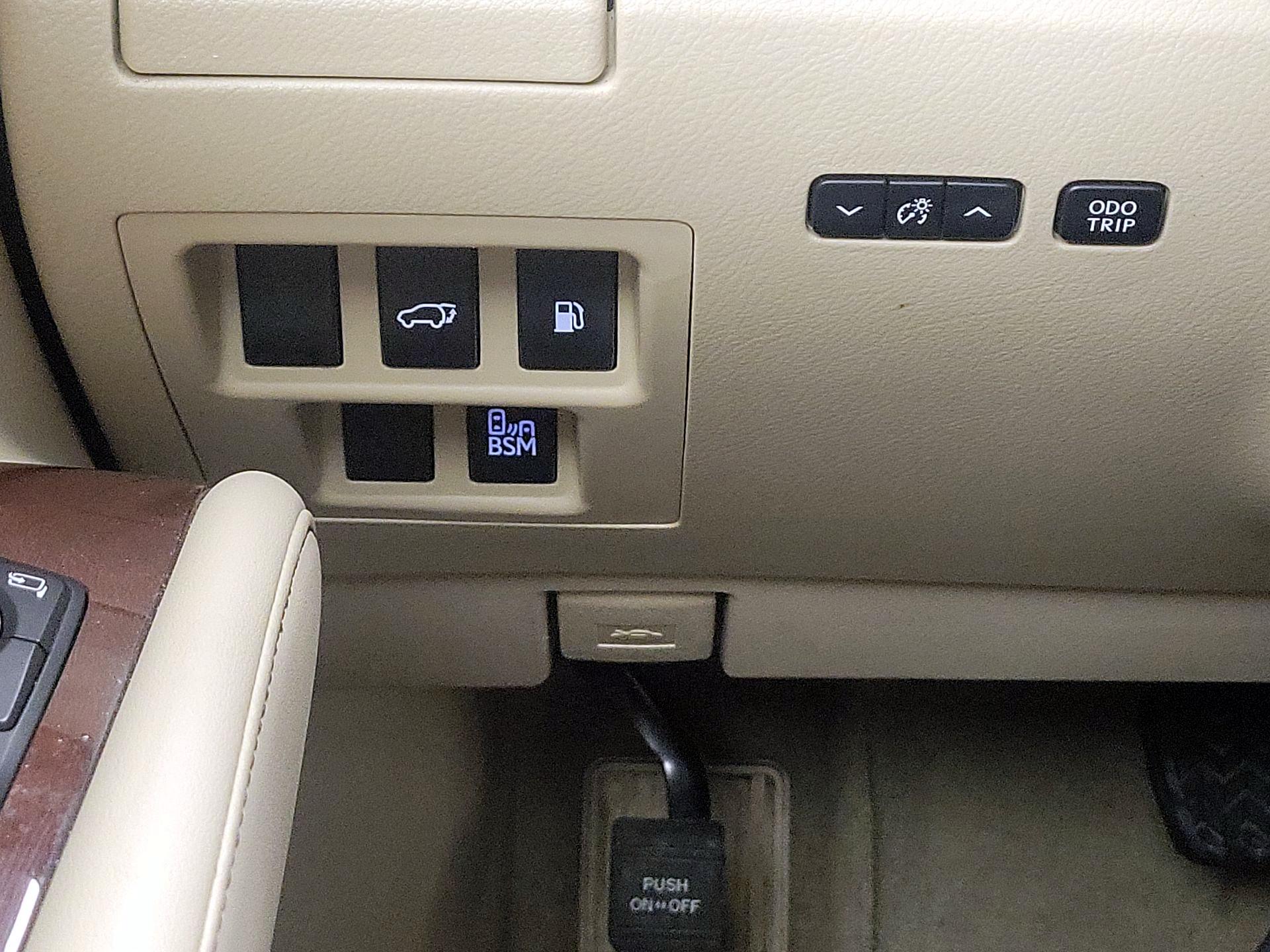 Thumbnail: 2015 Lexus RX - 13