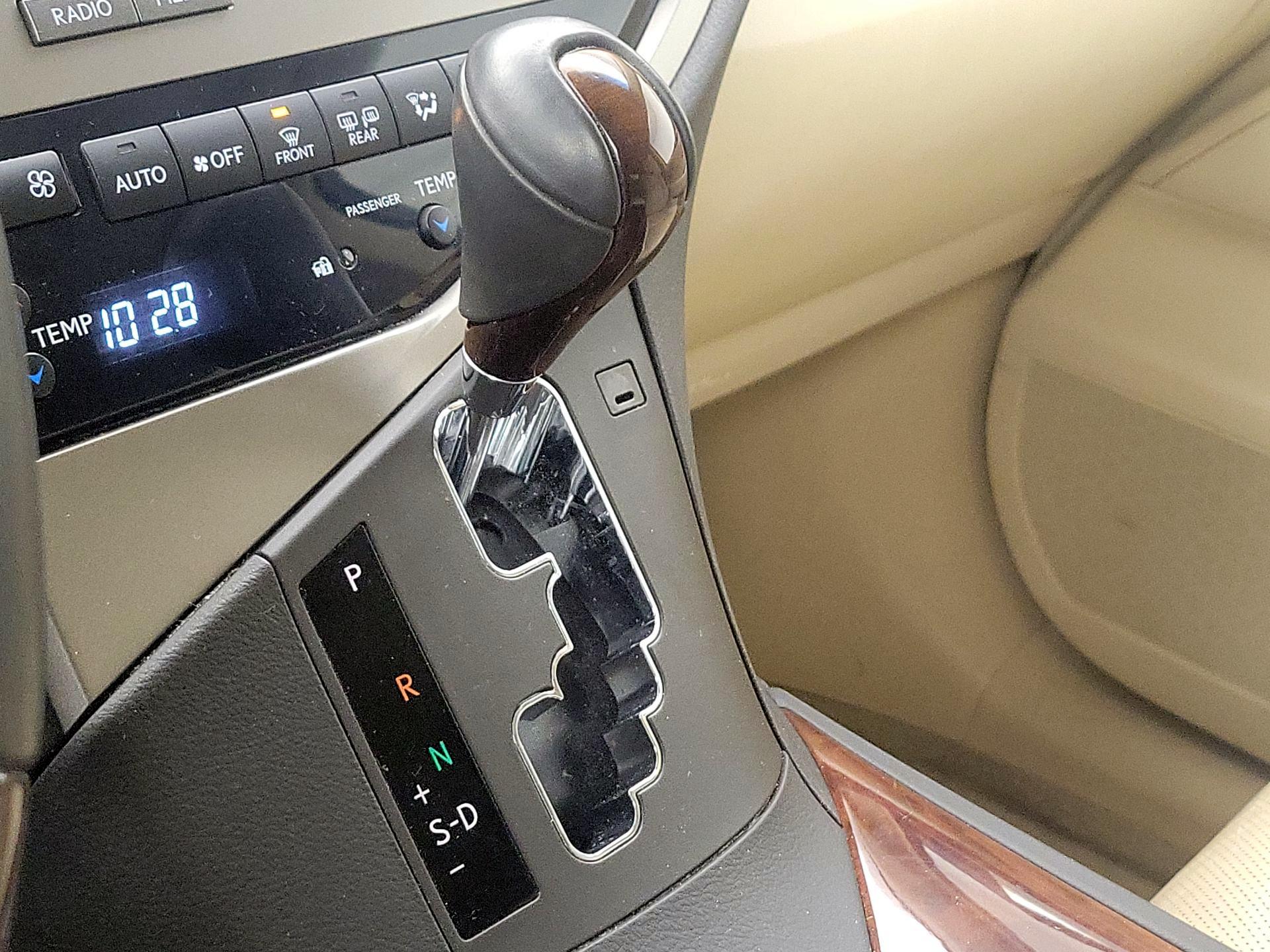 Thumbnail: 2015 Lexus RX - 18