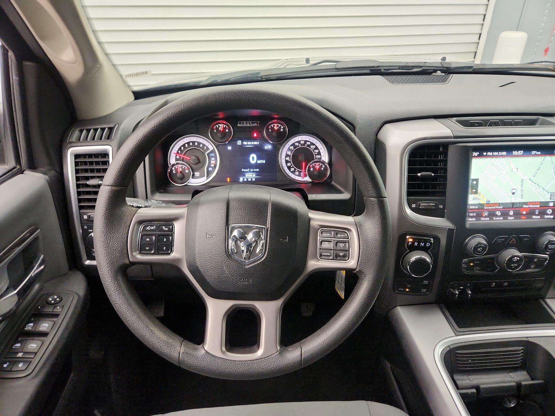 Thumbnail: 2023 RAM 1500 Classic - 10