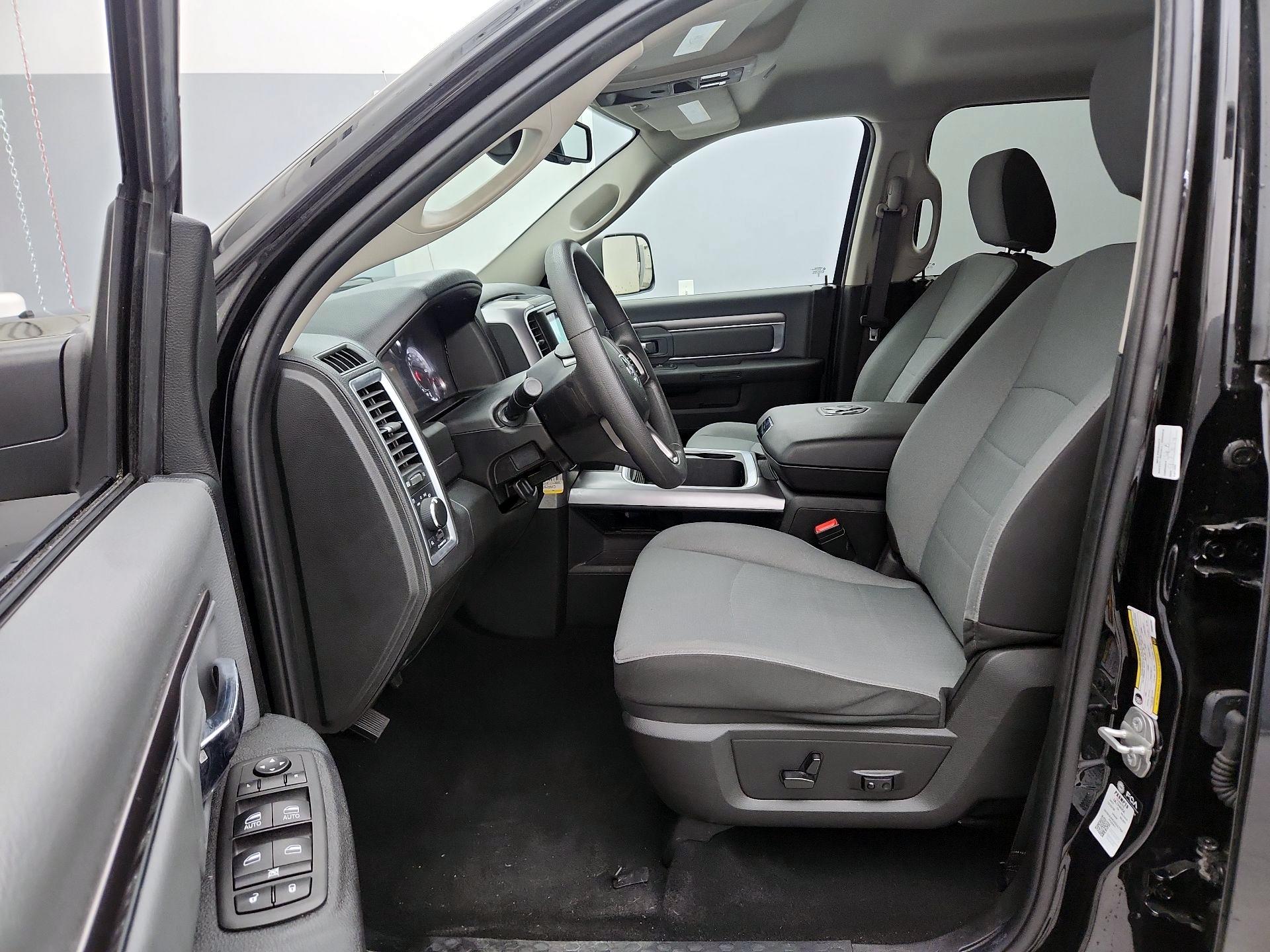 Thumbnail: 2023 RAM 1500 Classic - 11