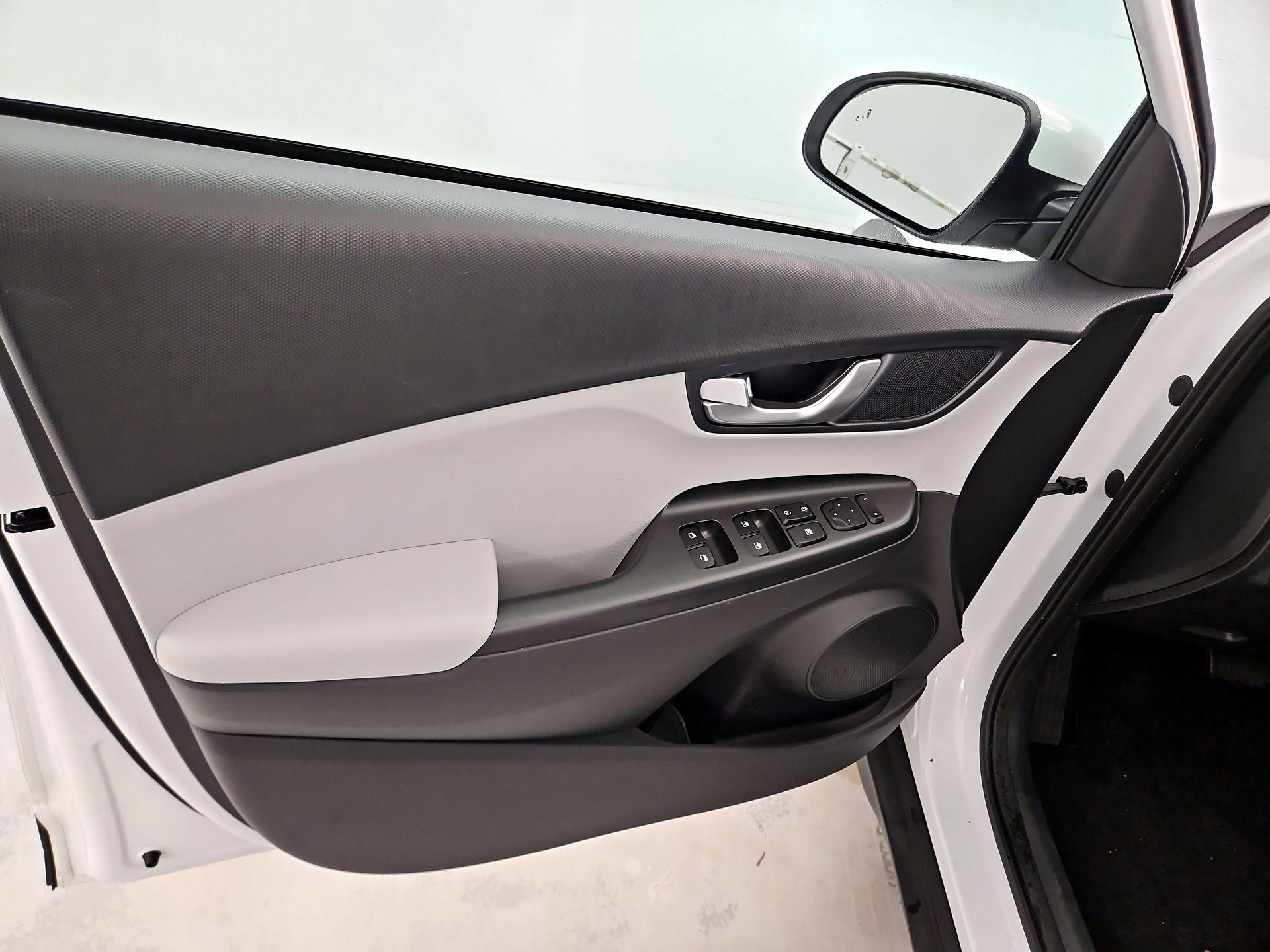 Thumbnail: 2023 Hyundai Kona - 12