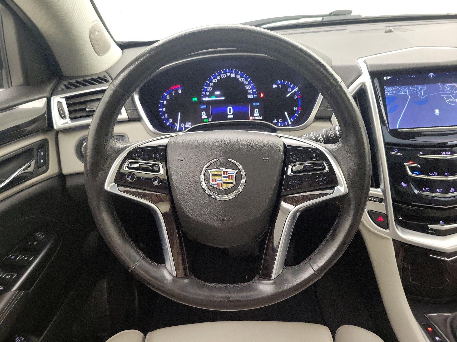 Thumbnail: 2015 Cadillac SRX - 10