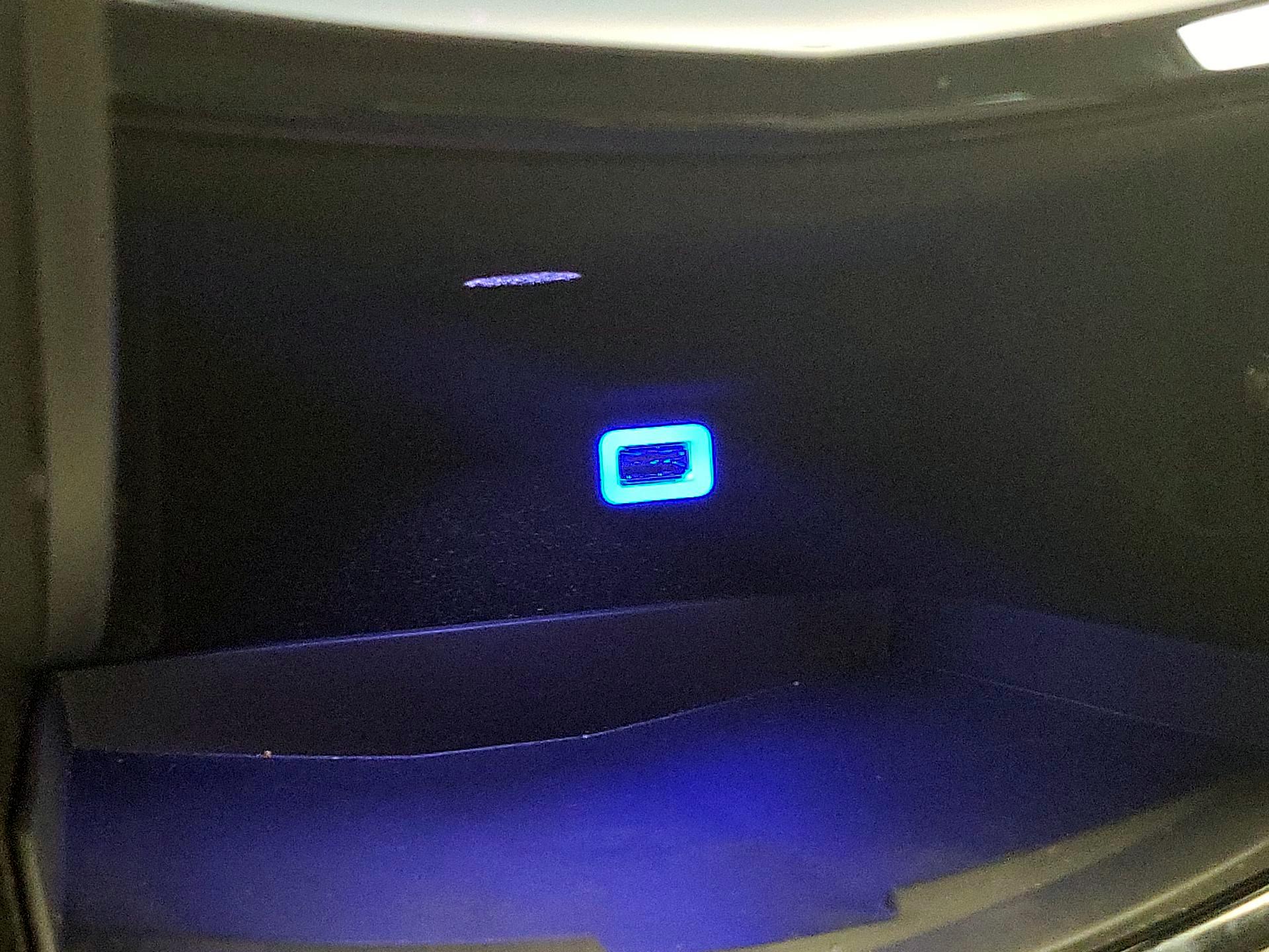 Thumbnail: 2015 Cadillac SRX - 19