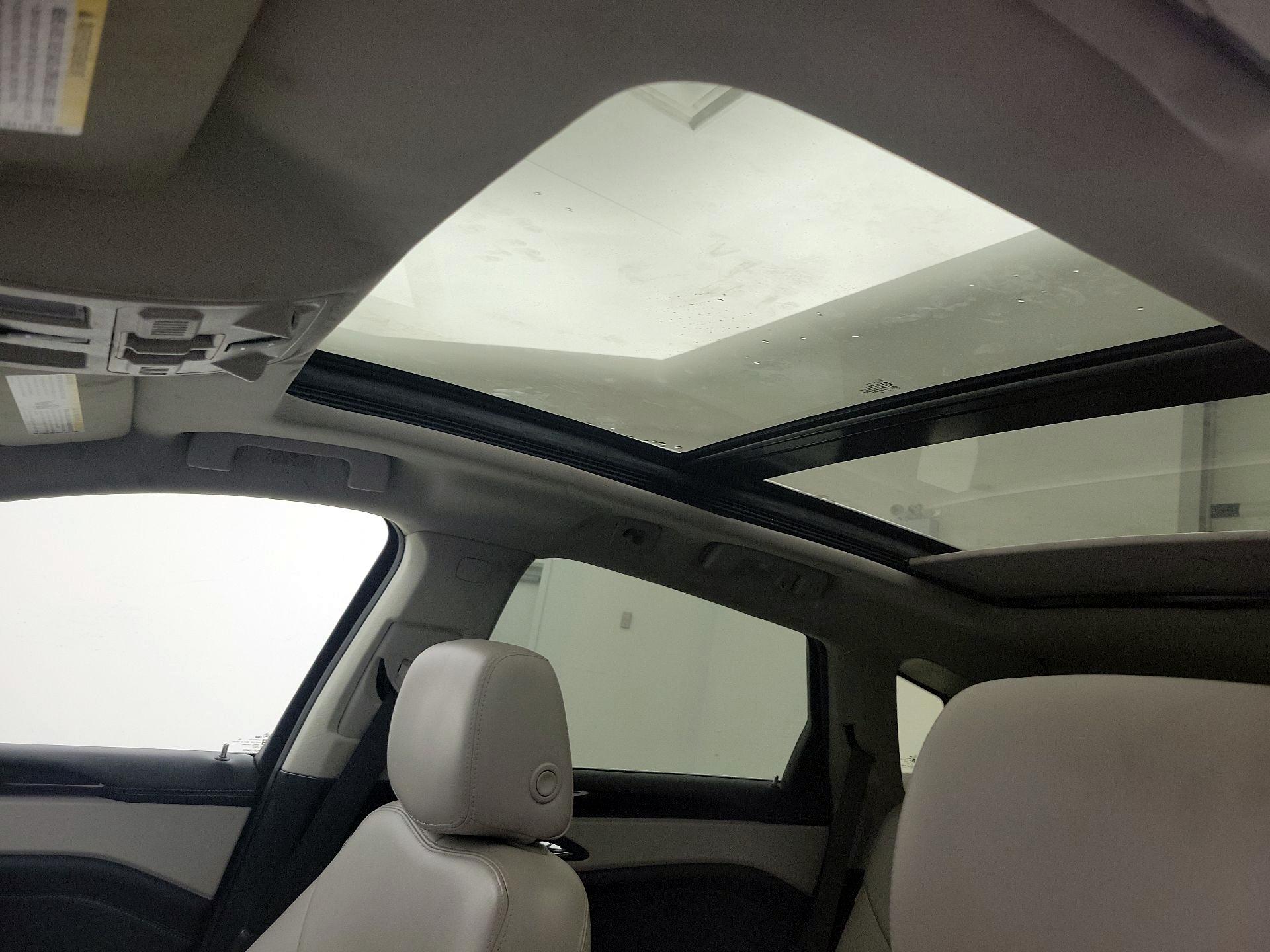 Thumbnail: 2015 Cadillac SRX - 20