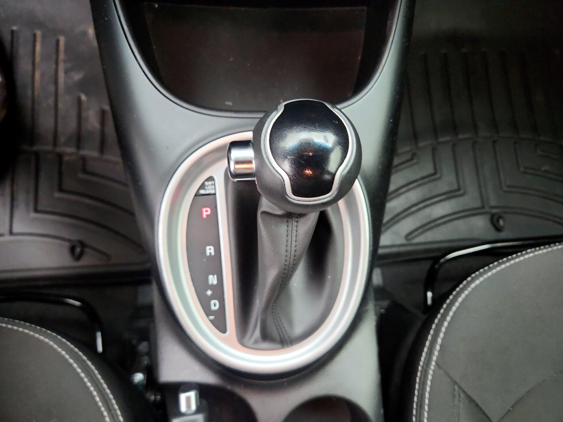 Thumbnail: 2019 Kia Soul - 17