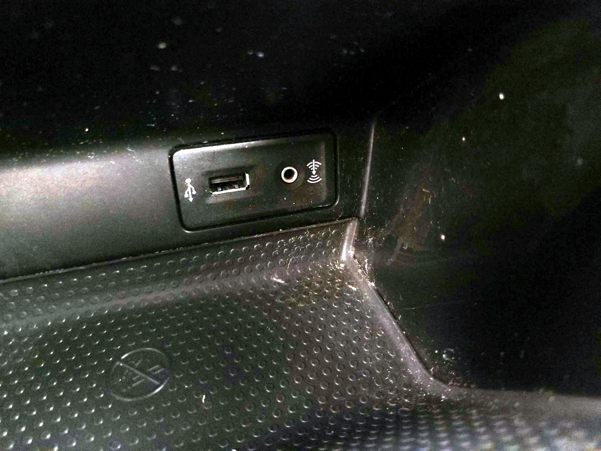 Thumbnail: 2018 Volkswagen Beetle - 18