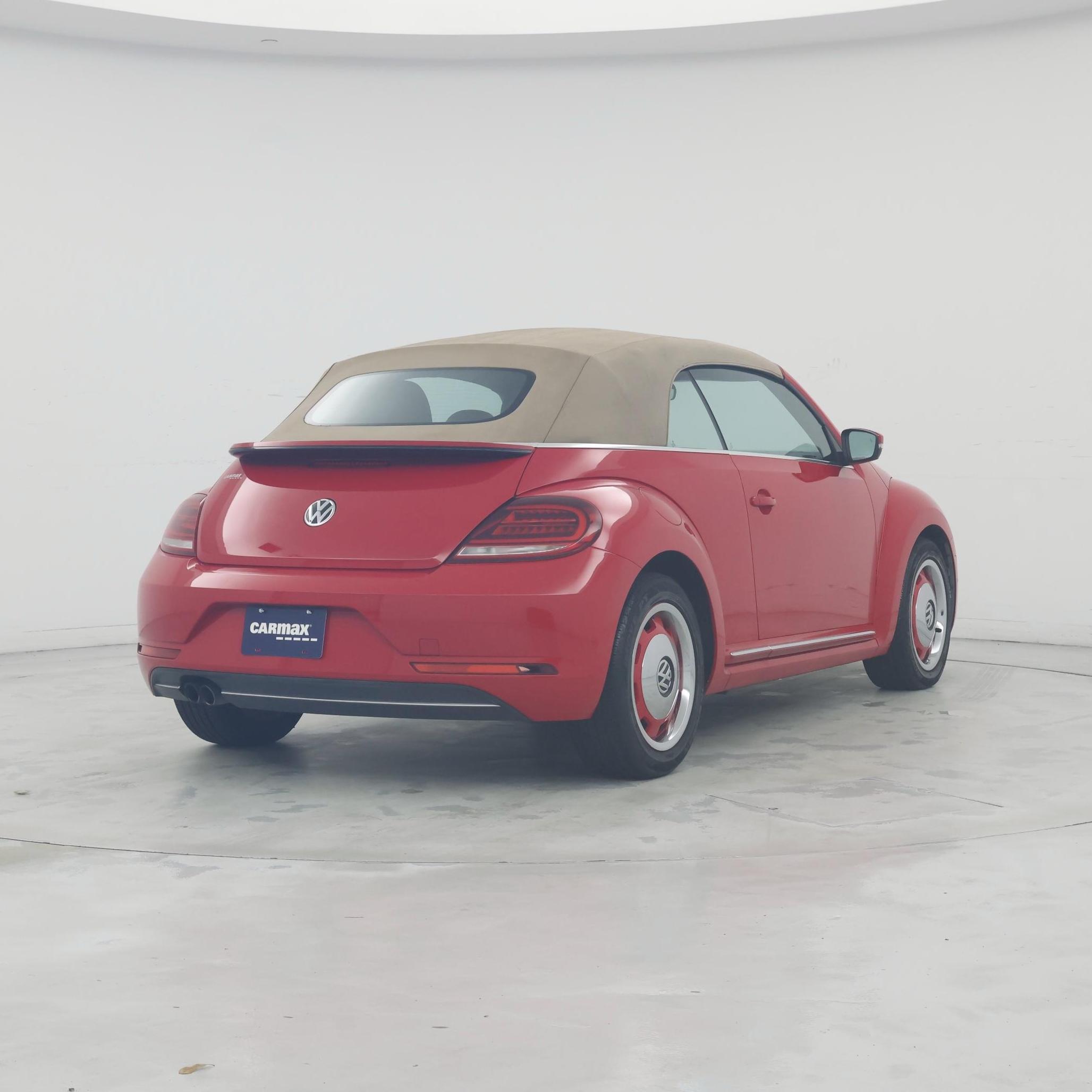 Thumbnail: 2018 Volkswagen Beetle - 8