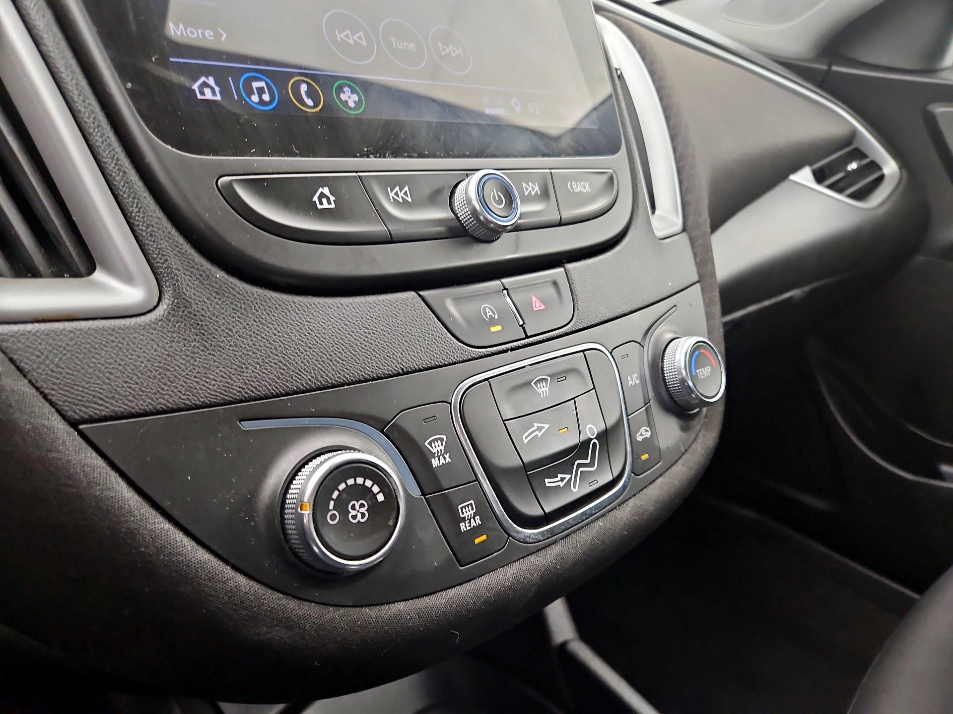 Thumbnail: 2021 Chevrolet Malibu - 16