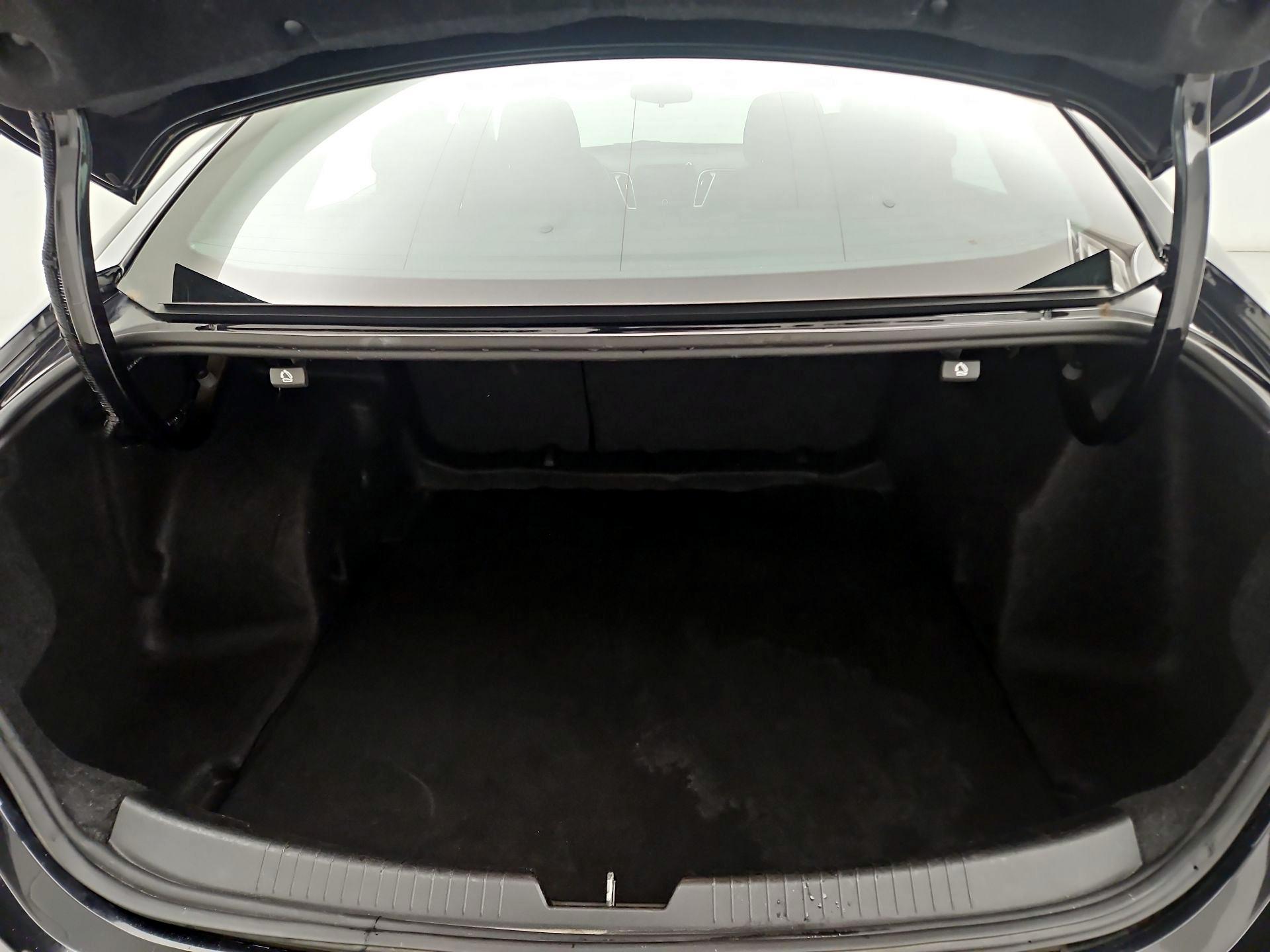 Thumbnail: 2021 Chevrolet Malibu - 20